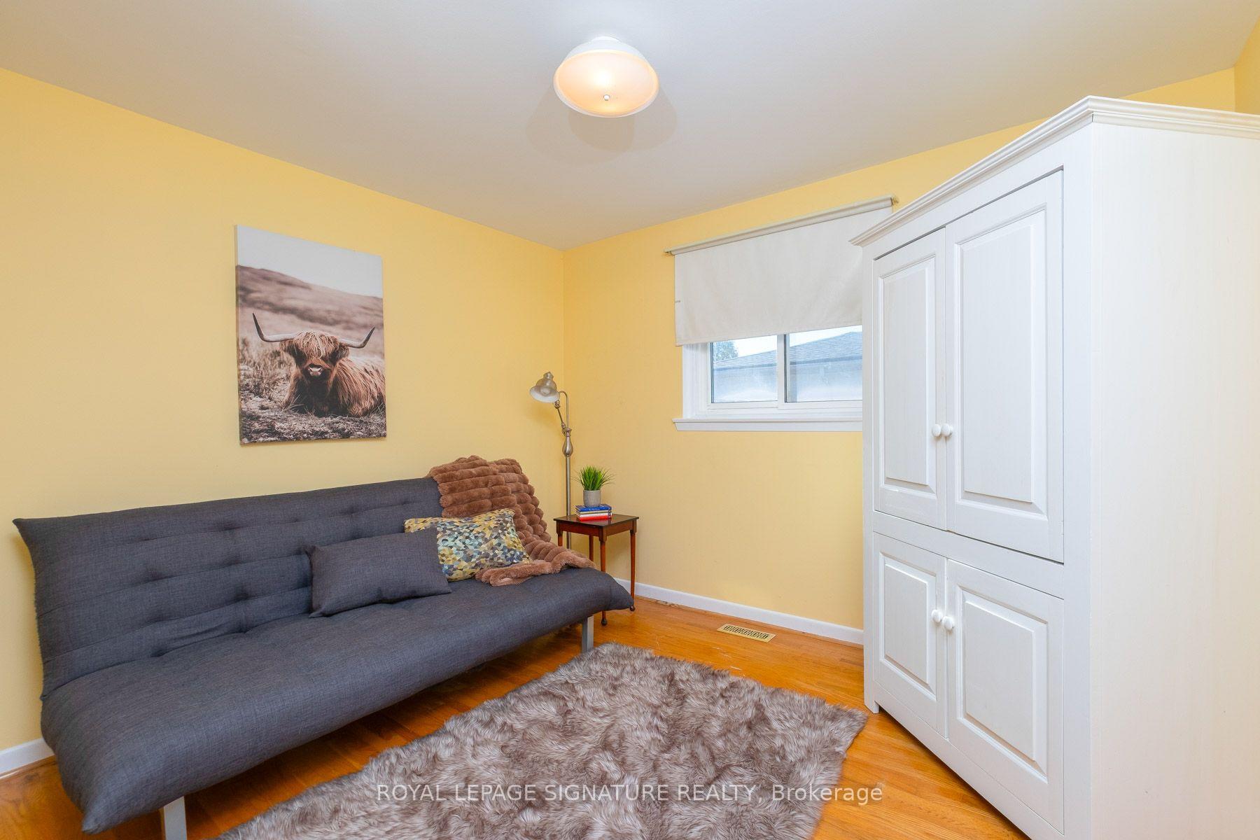 Photo 16 of 85 Pebblehill Square, Scarborough, Agincourt North — HOMEH