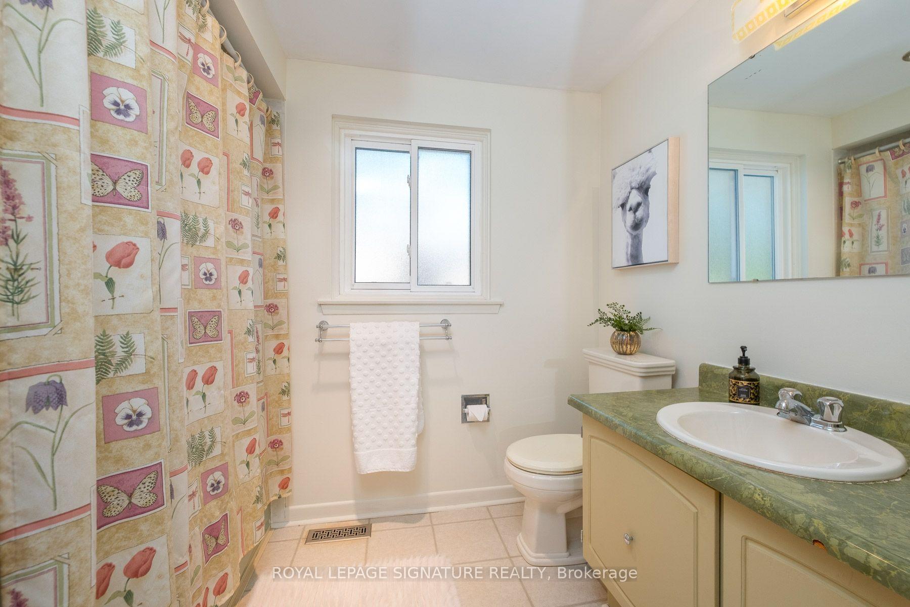 Photo 17 of 85 Pebblehill Square, Scarborough, Agincourt North — HOMEH