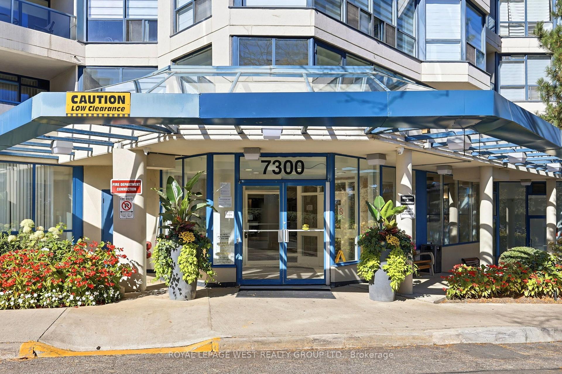 Photo 1 of Unit 940, 7300 Yonge Street, Vaughan, Crestwood-Springfarm-Yorkhill — HOMEH