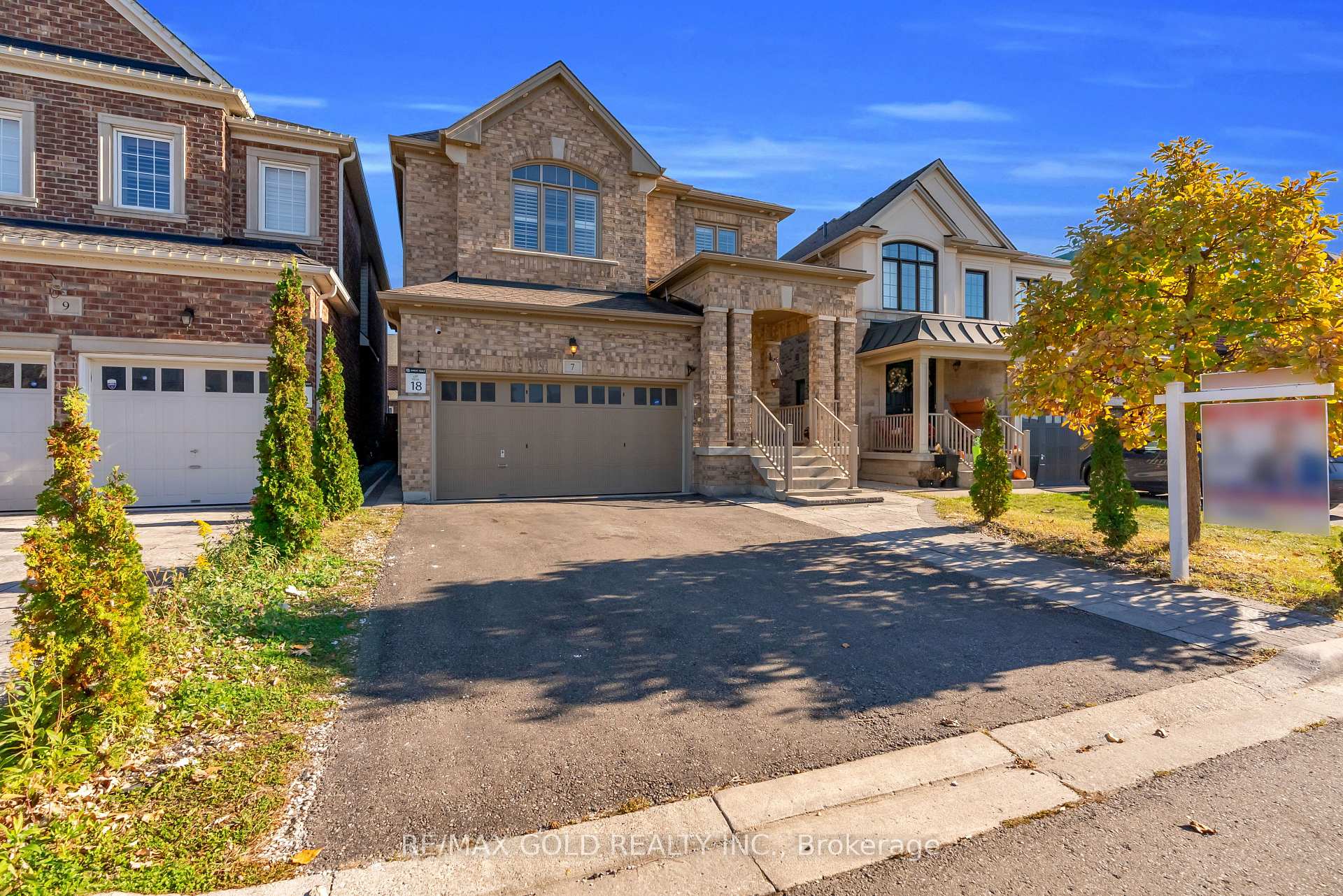 Photo 1 of 7 Vetch Street, Brampton, Bram West — HOMEH