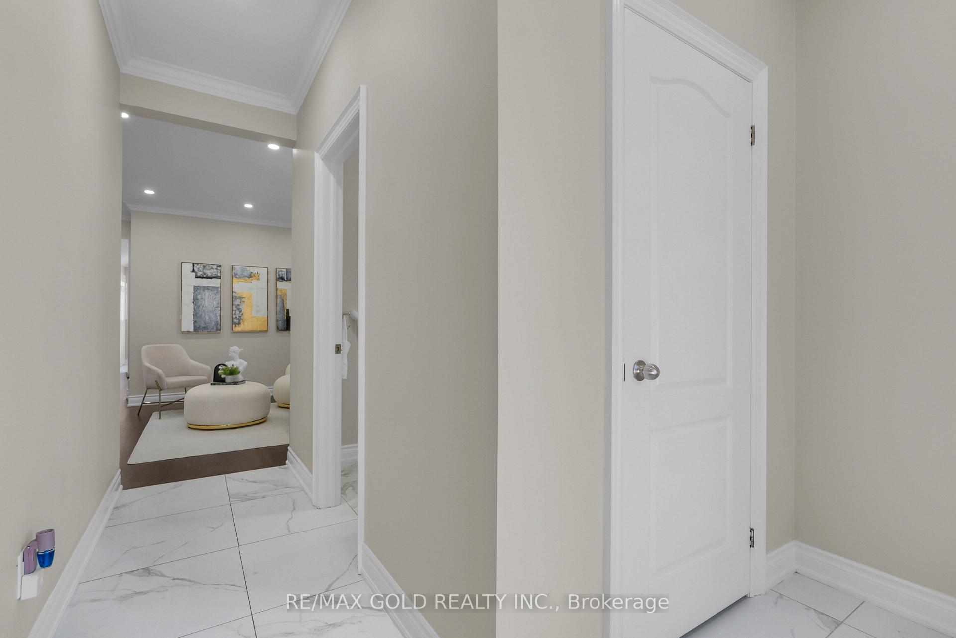 Photo 5 of 7 Vetch Street, Brampton, Bram West — HOMEH