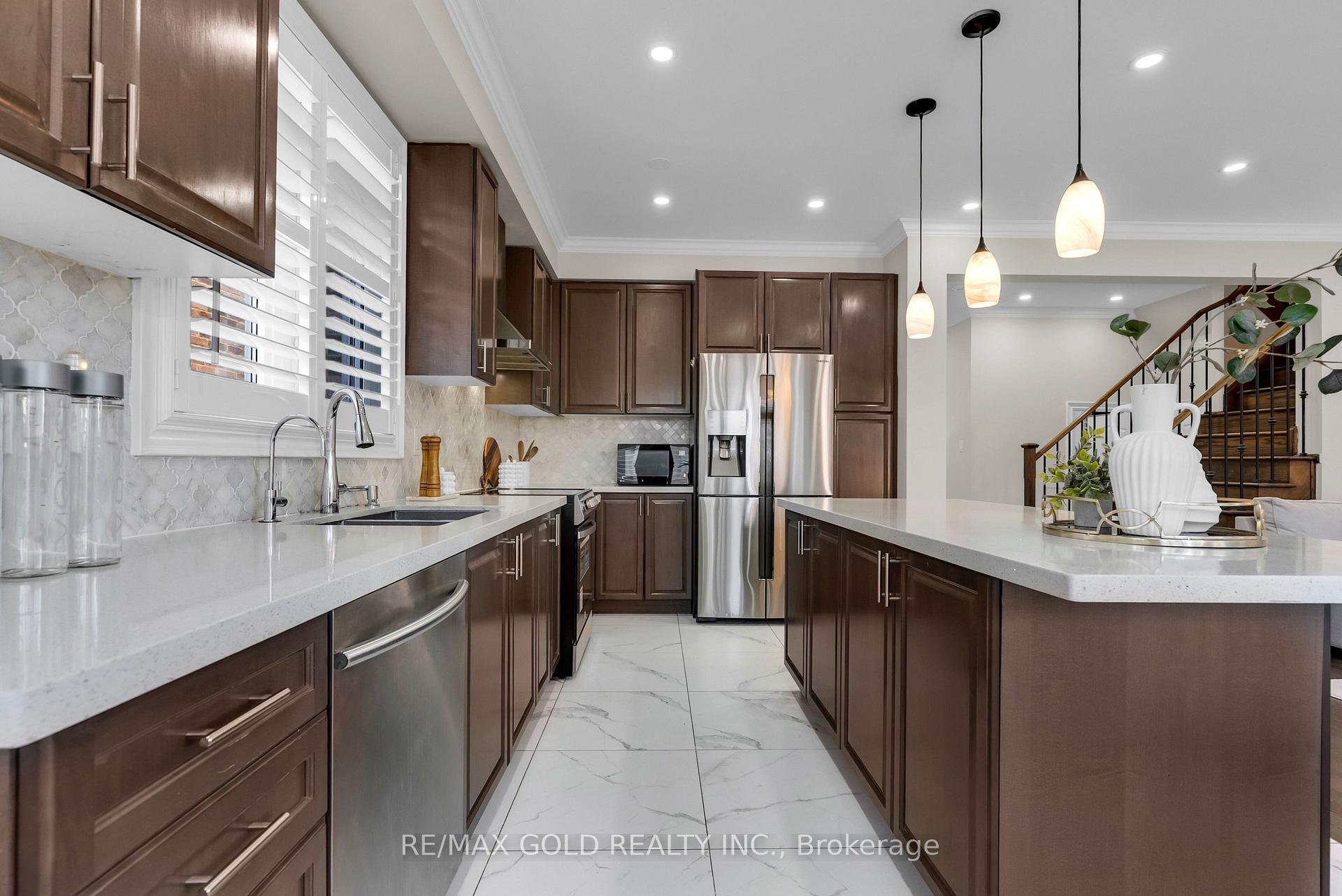 Photo 17 of 7 Vetch Street, Brampton, Bram West — HOMEH