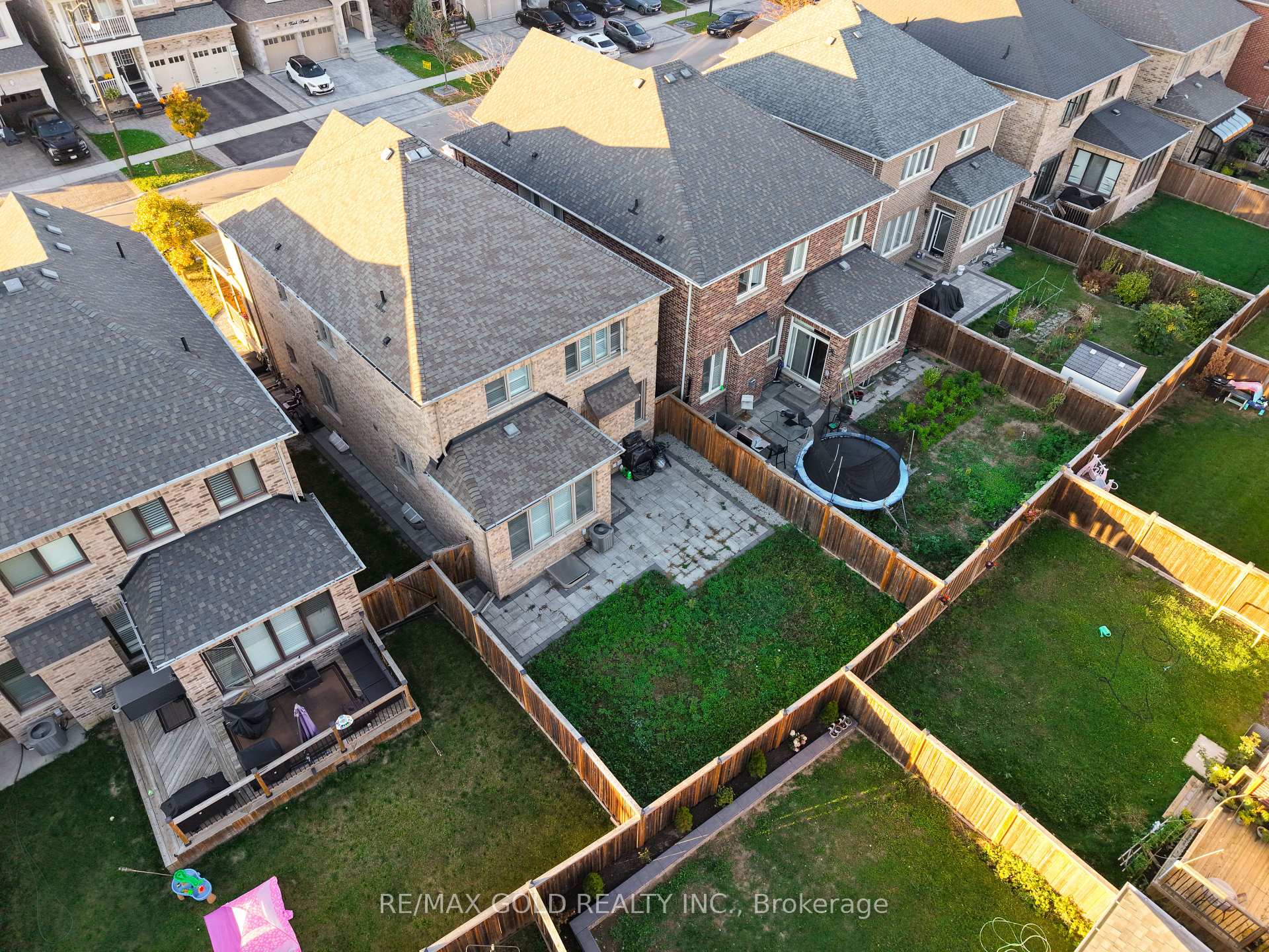 Photo 51 of 7 Vetch Street, Brampton, Bram West — HOMEH