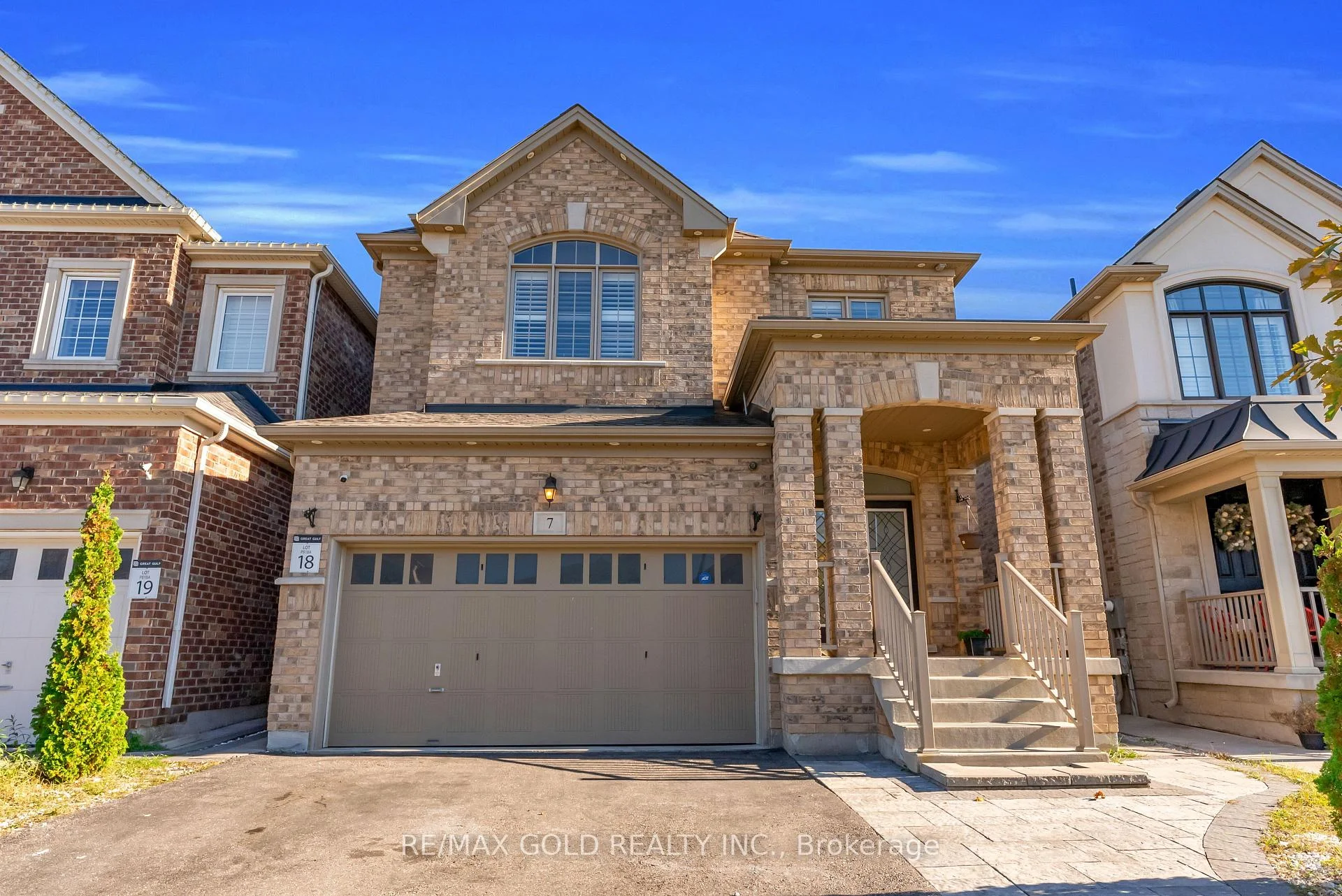 Photo 12 of 7 Vetch Street, Brampton, Bram West — HOMEH