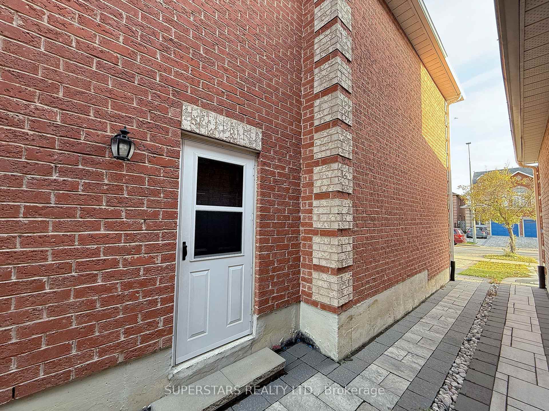 Photo 2 of Unit Bsmt, 28 Quantum Street, Markham, Middlefield — HOMEH