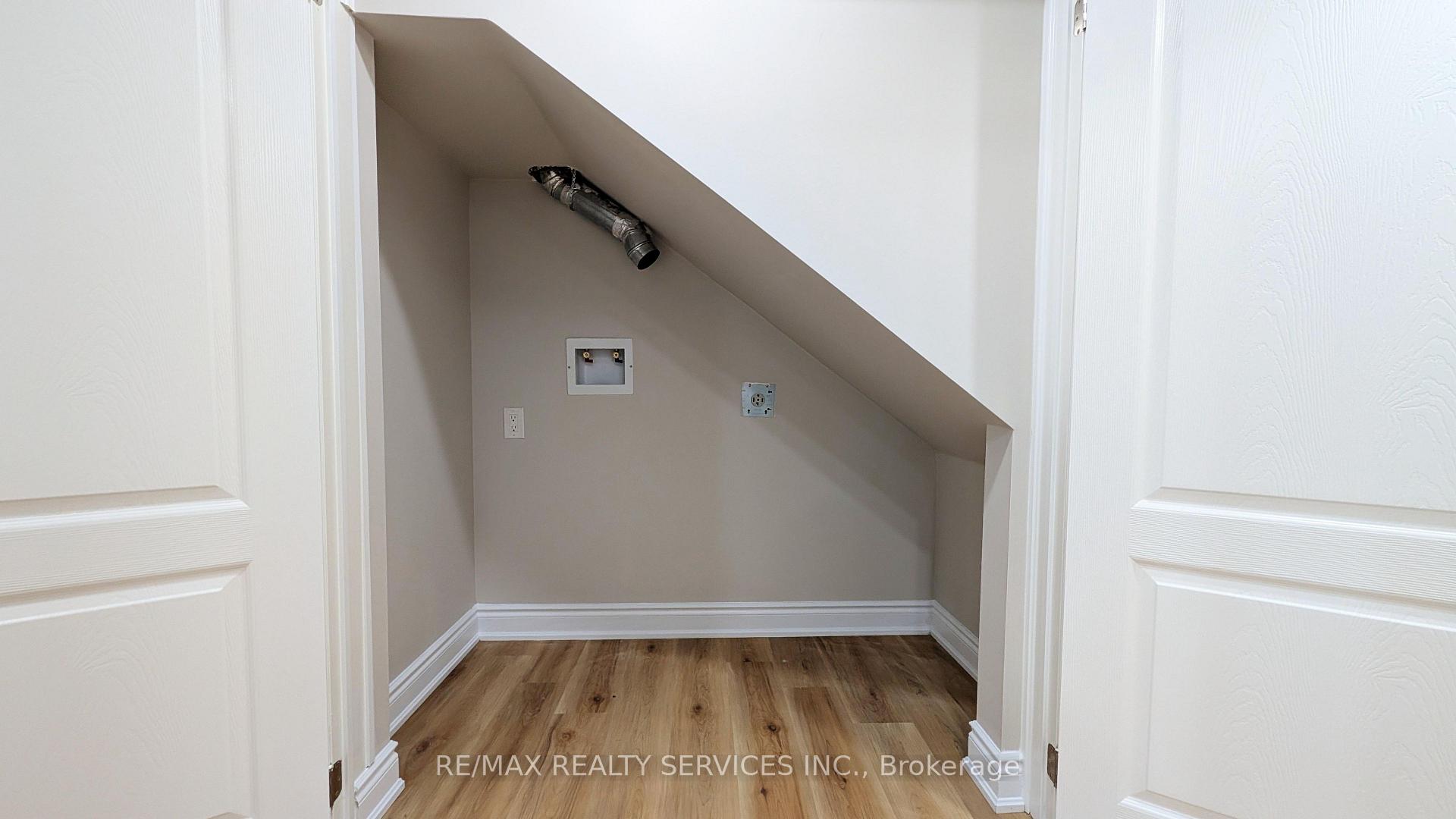 Photo 16 of Unit BASMENT, 21 Keelson Street, Welland, Dain City — HOMEH