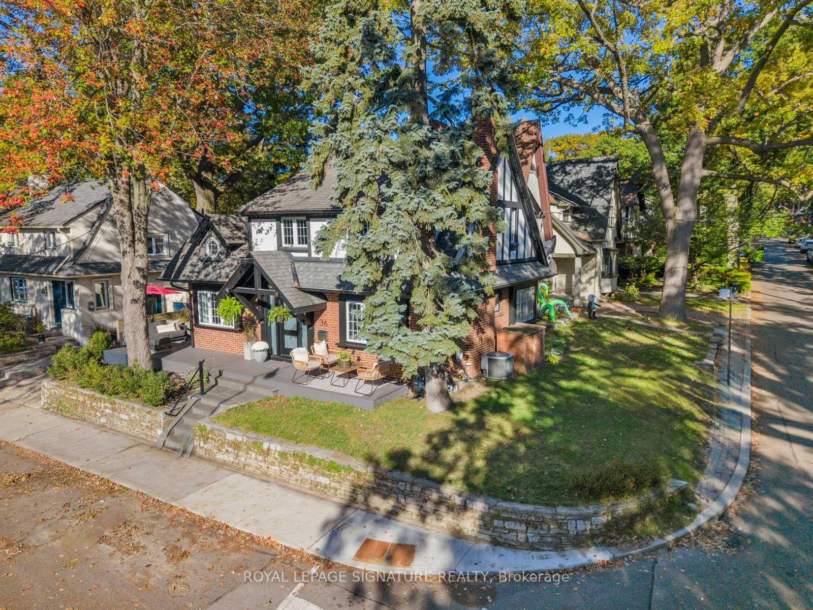 Photo 6 of 36 Duart Park Road, Toronto, The Beaches — HOMEH