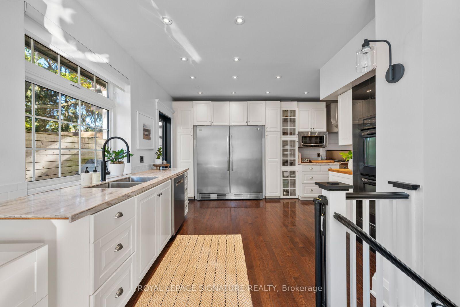 Photo 17 of 36 Duart Park Road, Toronto, The Beaches — HOMEH