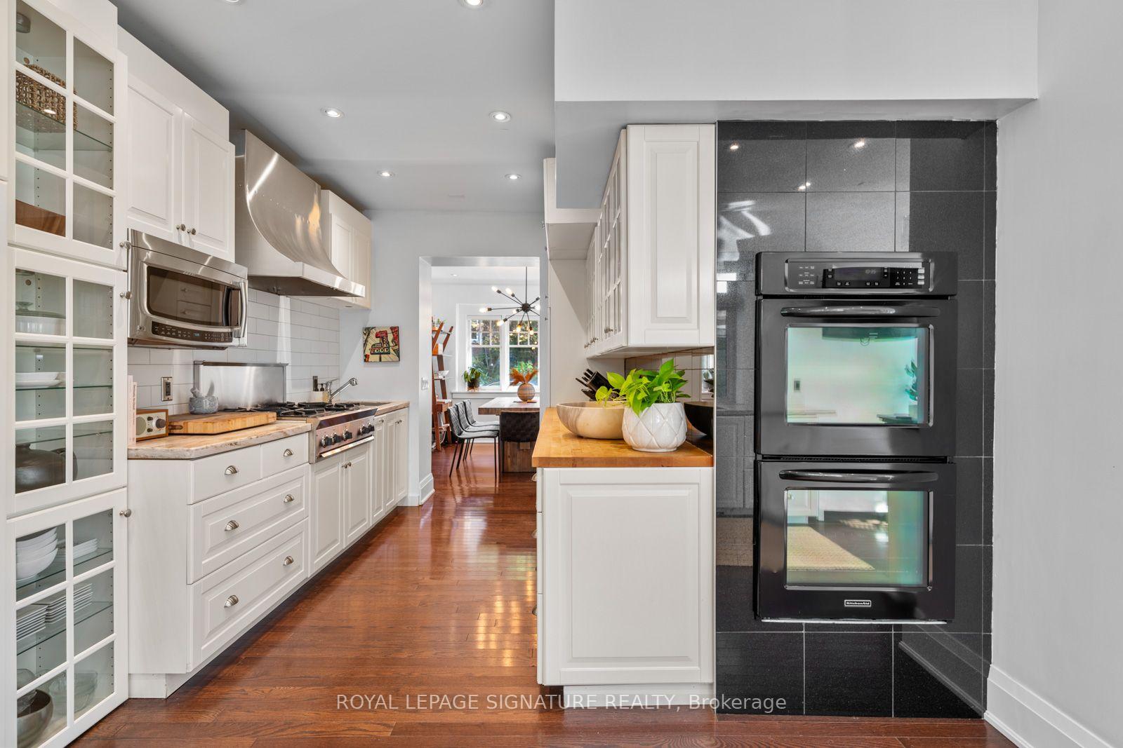 Photo 19 of 36 Duart Park Road, Toronto, The Beaches — HOMEH