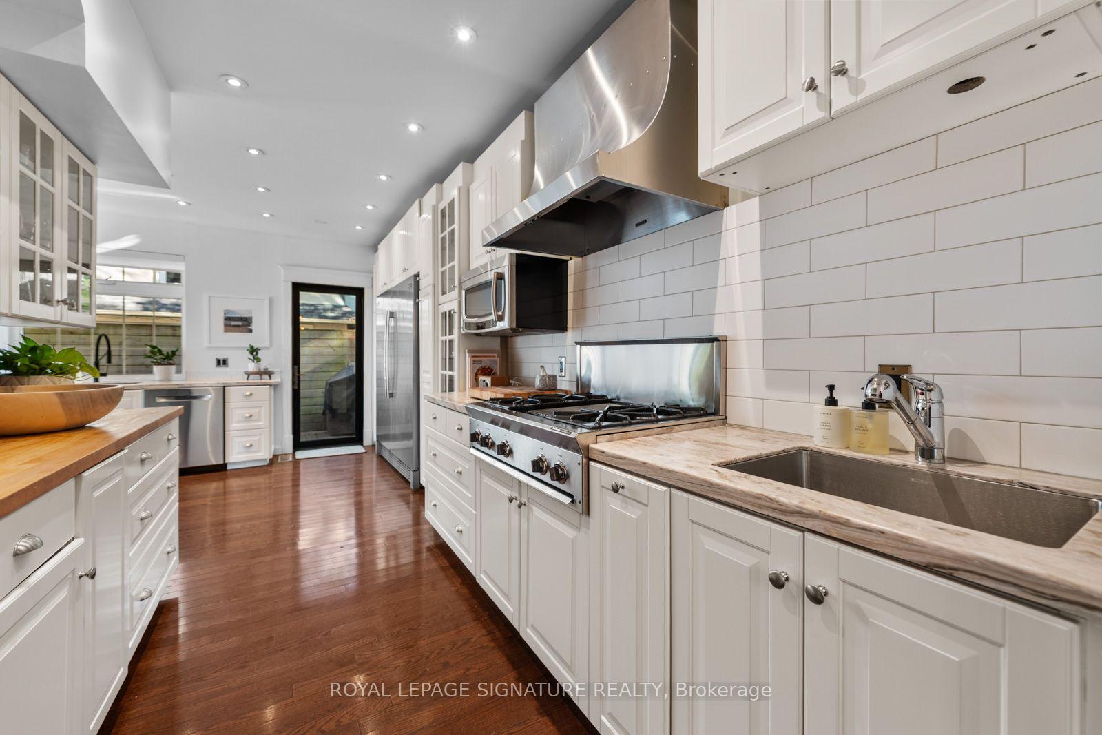 Photo 21 of 36 Duart Park Road, Toronto, The Beaches — HOMEH