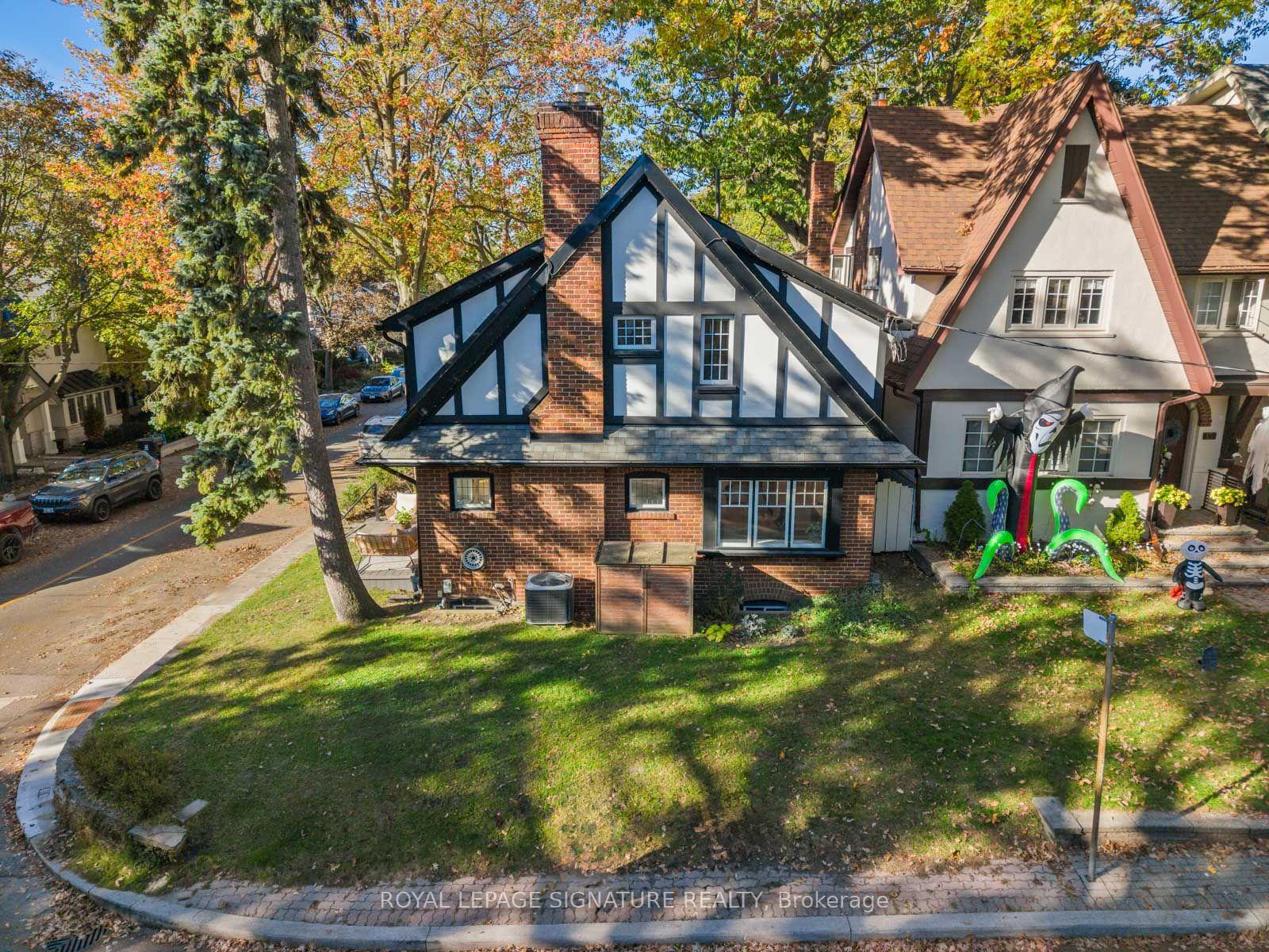 Photo 41 of 36 Duart Park Road, Toronto, The Beaches — HOMEH