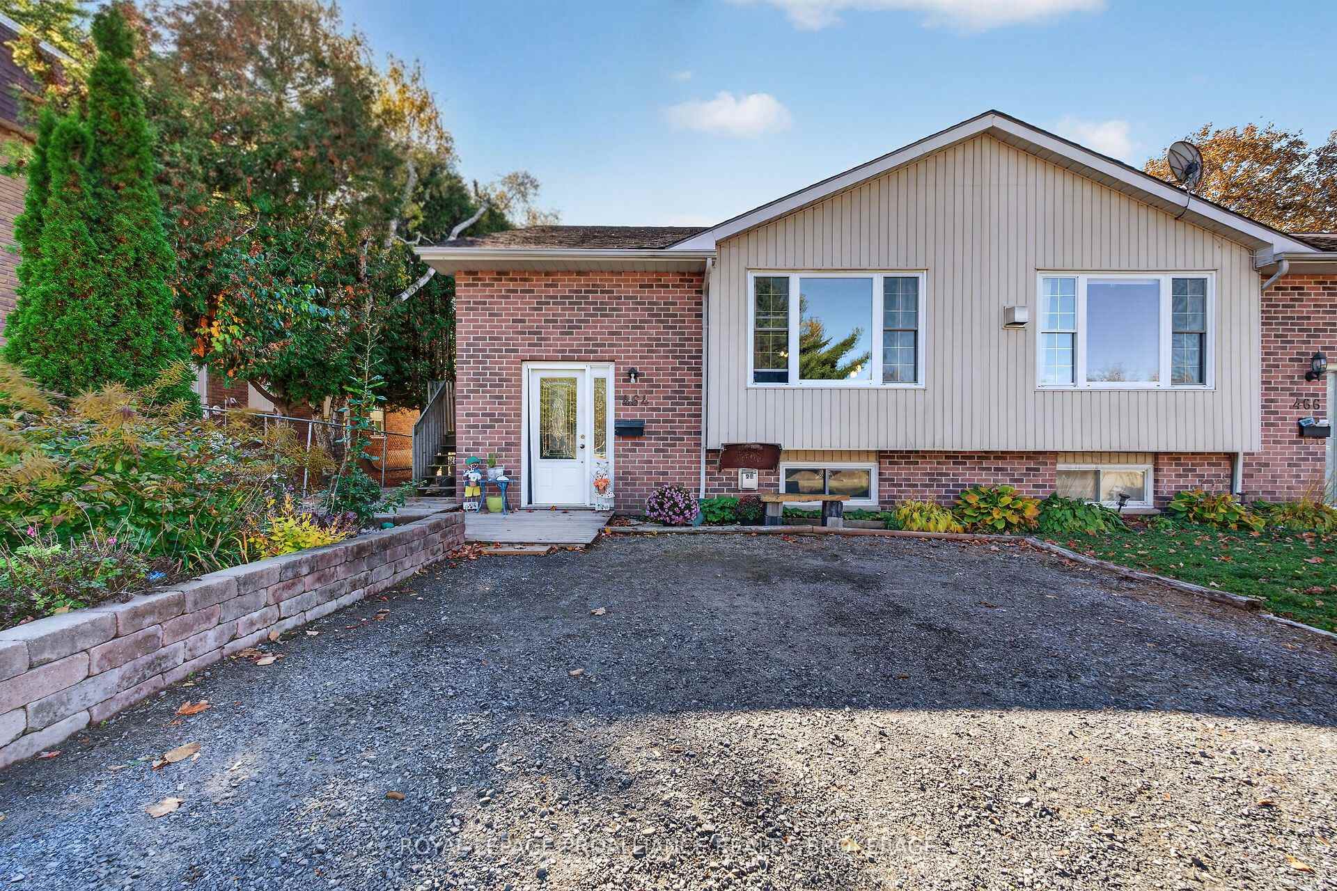 Photo 1 of 464 Henrietta Street, Gananoque, Gananoque — HOMEH