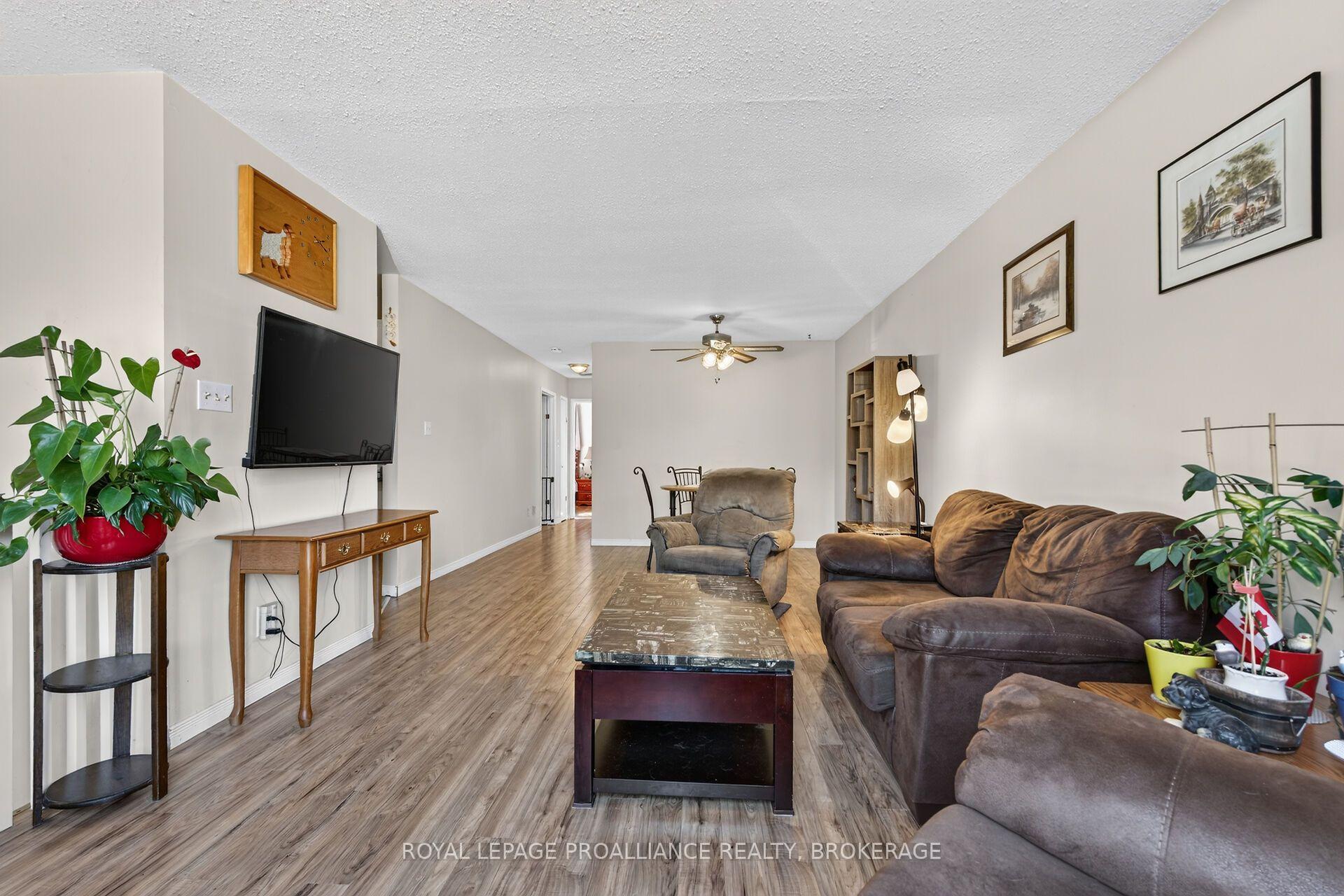Photo 6 of 464 Henrietta Street, Gananoque, Gananoque — HOMEH