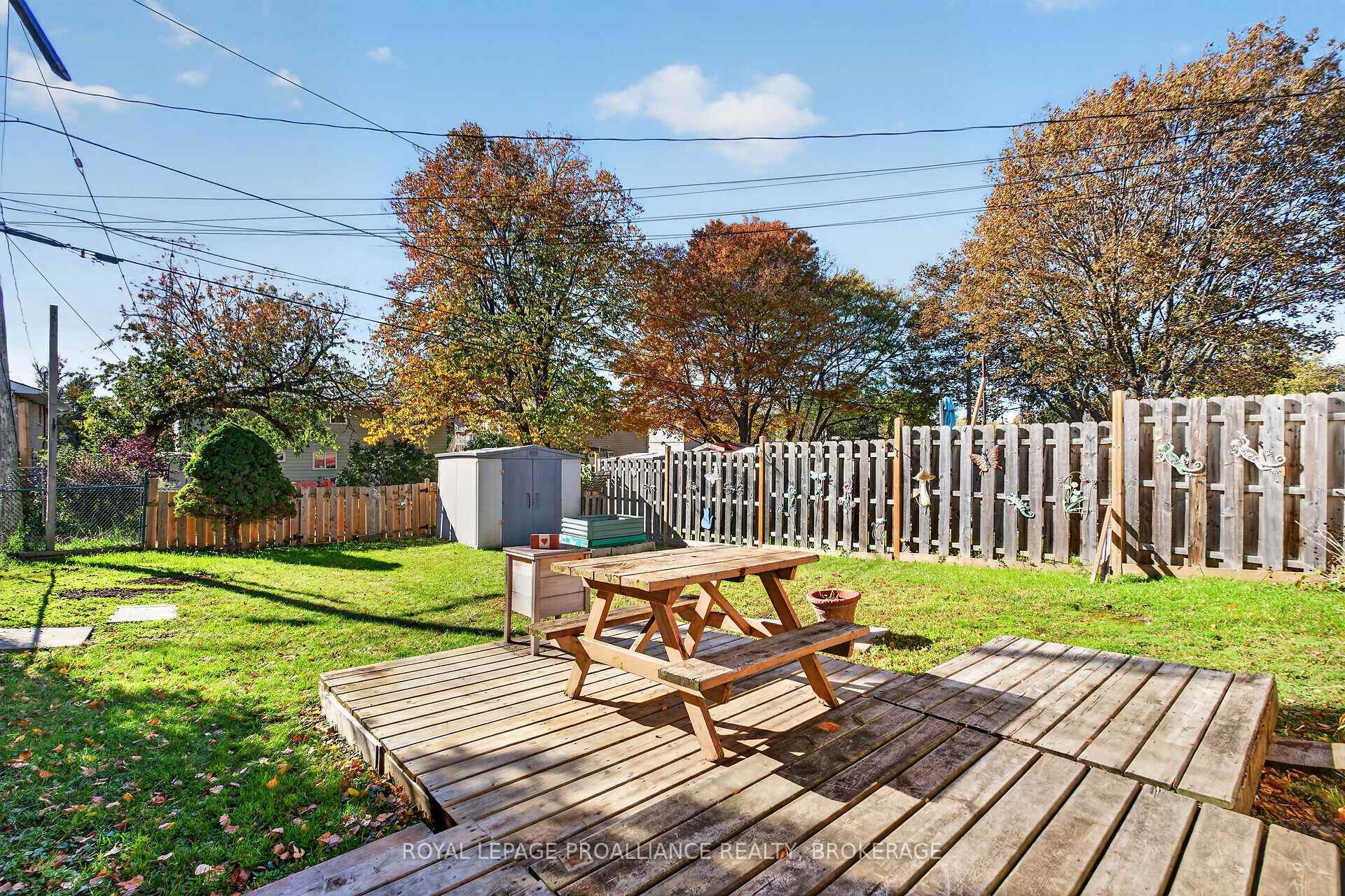 Photo 31 of 464 Henrietta Street, Gananoque, Gananoque — HOMEH
