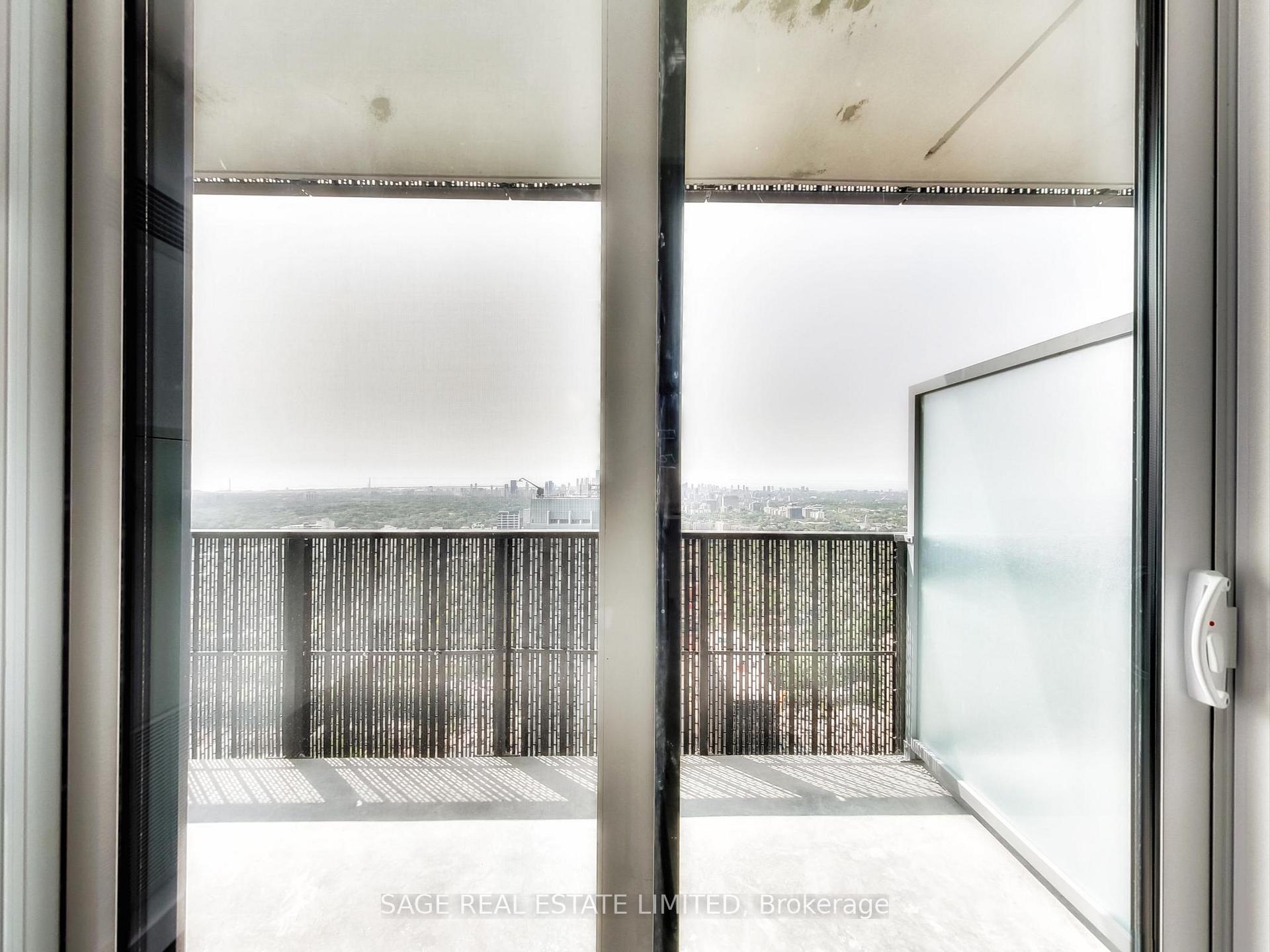 Photo 17 of Unit 5012, 8 Eglinton Avenue E, Toronto, Mount Pleasant West — HOMEH