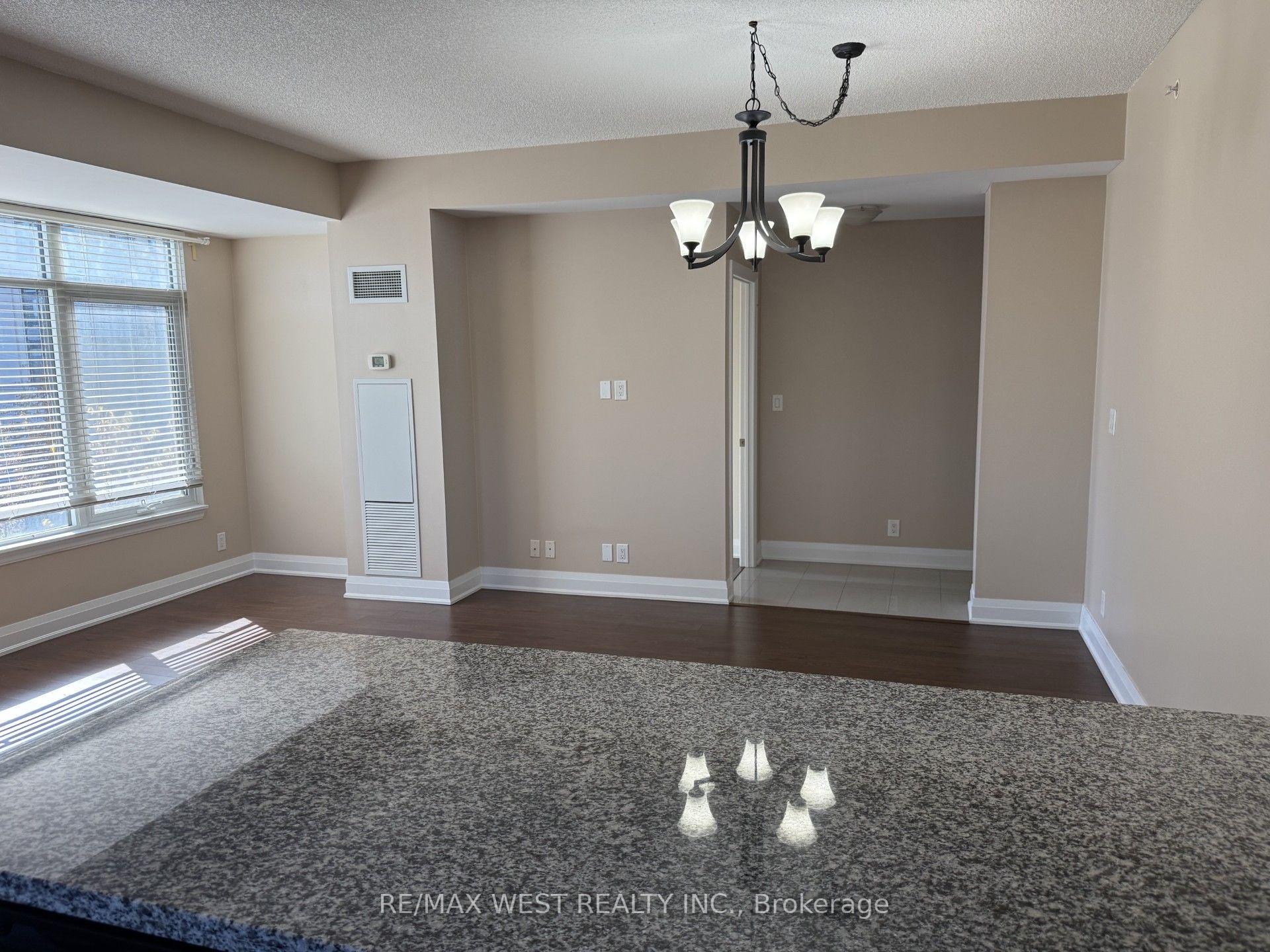 Photo 6 of Unit 217, 12 Woodstream Boulevard, Vaughan, Vaughan Grove — HOMEH
