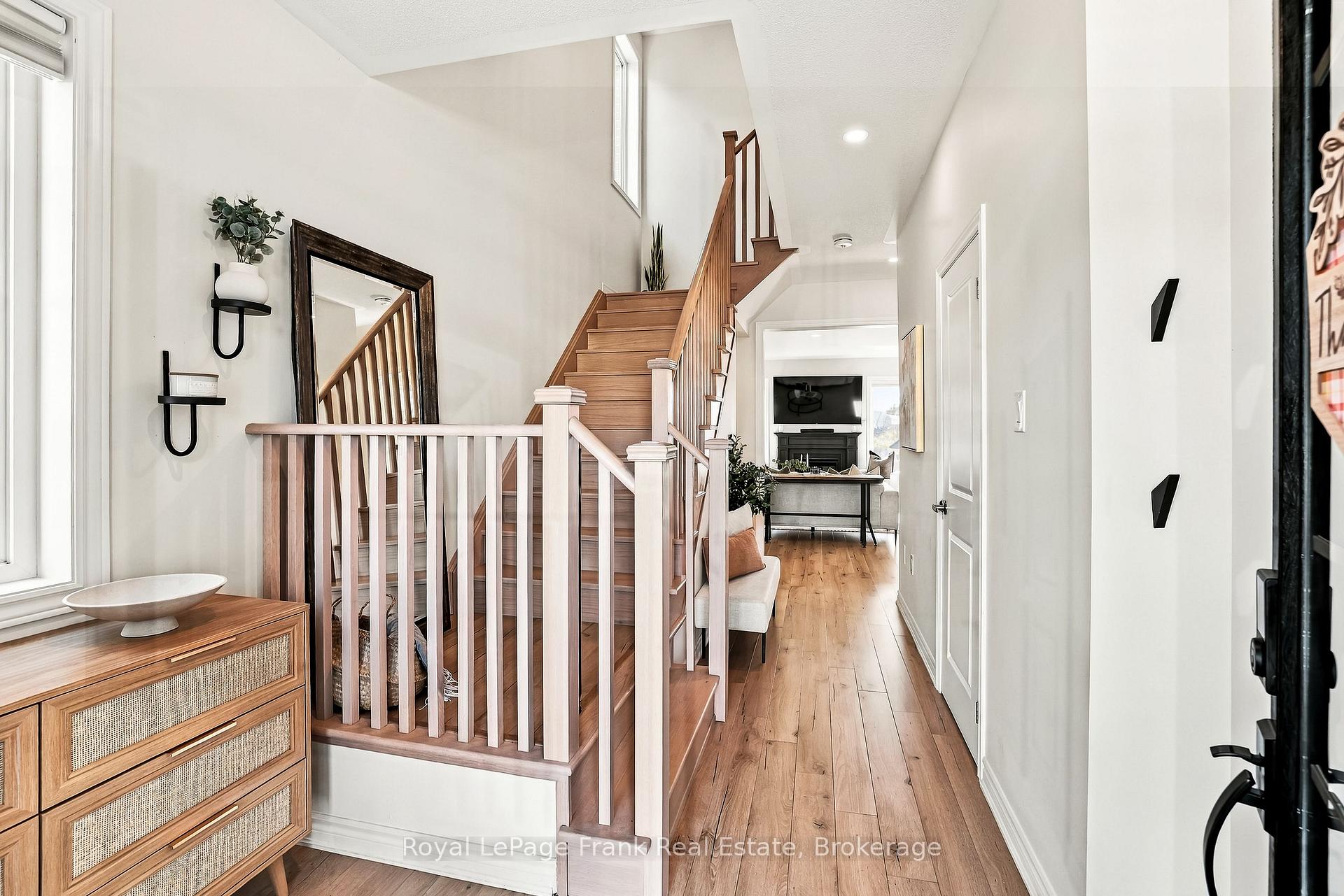 Photo 4 of 30 Doctor Archer Drive, Scugog, Port Perry — HOMEH