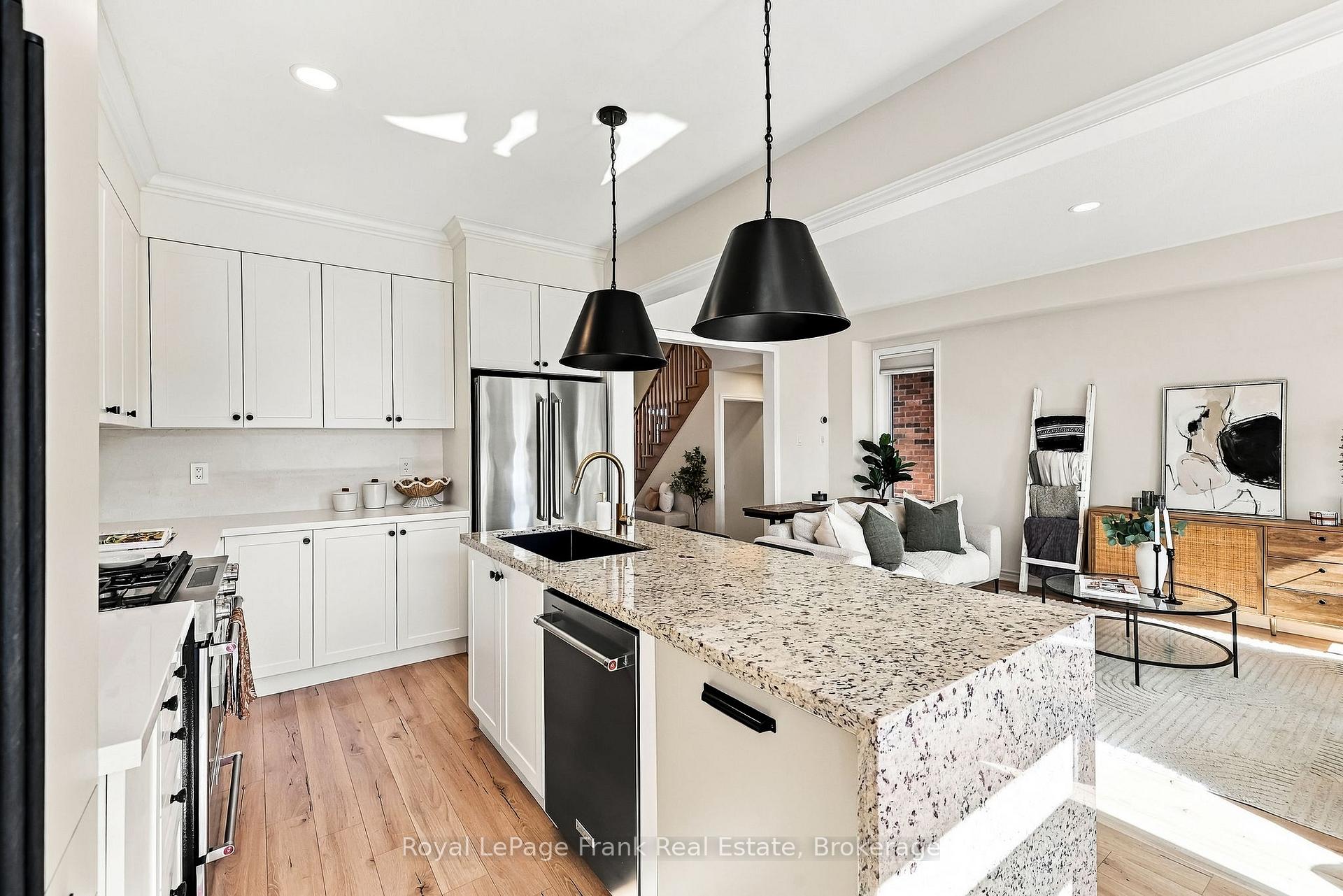 Photo 11 of 30 Doctor Archer Drive, Scugog, Port Perry — HOMEH