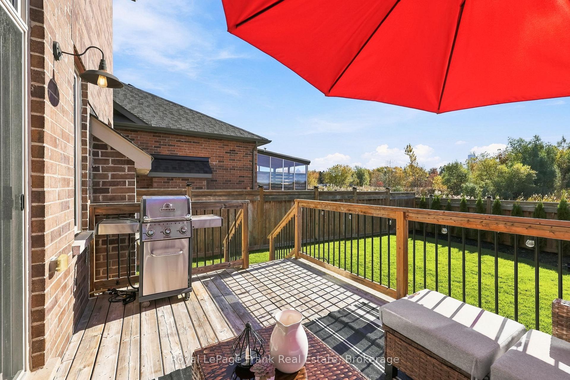 Photo 31 of 30 Doctor Archer Drive, Scugog, Port Perry — HOMEH