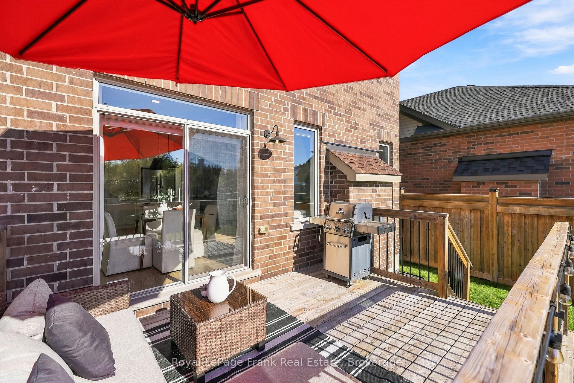Photo 32 of 30 Doctor Archer Drive, Scugog, Port Perry — HOMEH