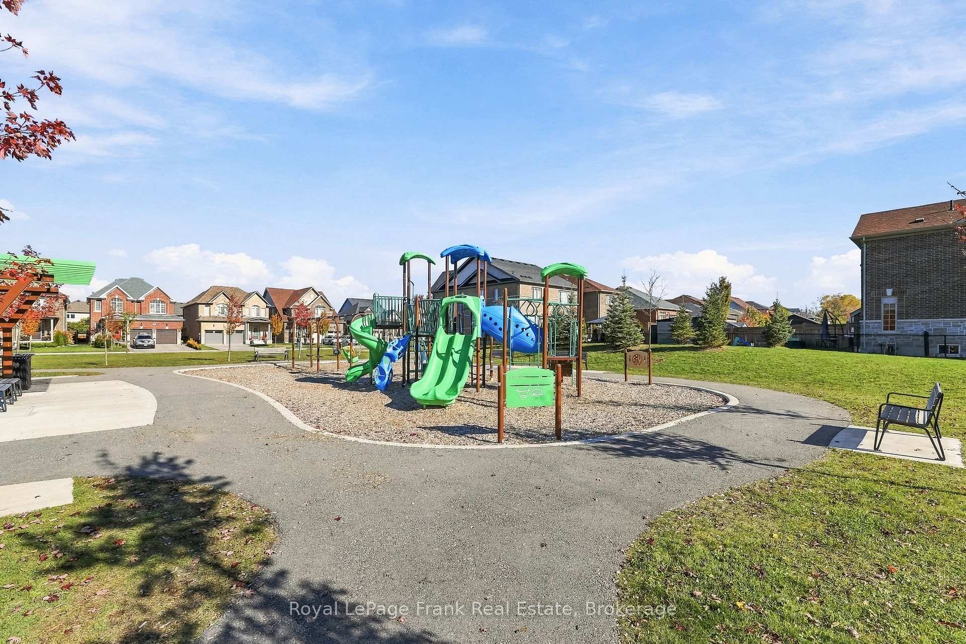 Photo 38 of 30 Doctor Archer Drive, Scugog, Port Perry — HOMEH