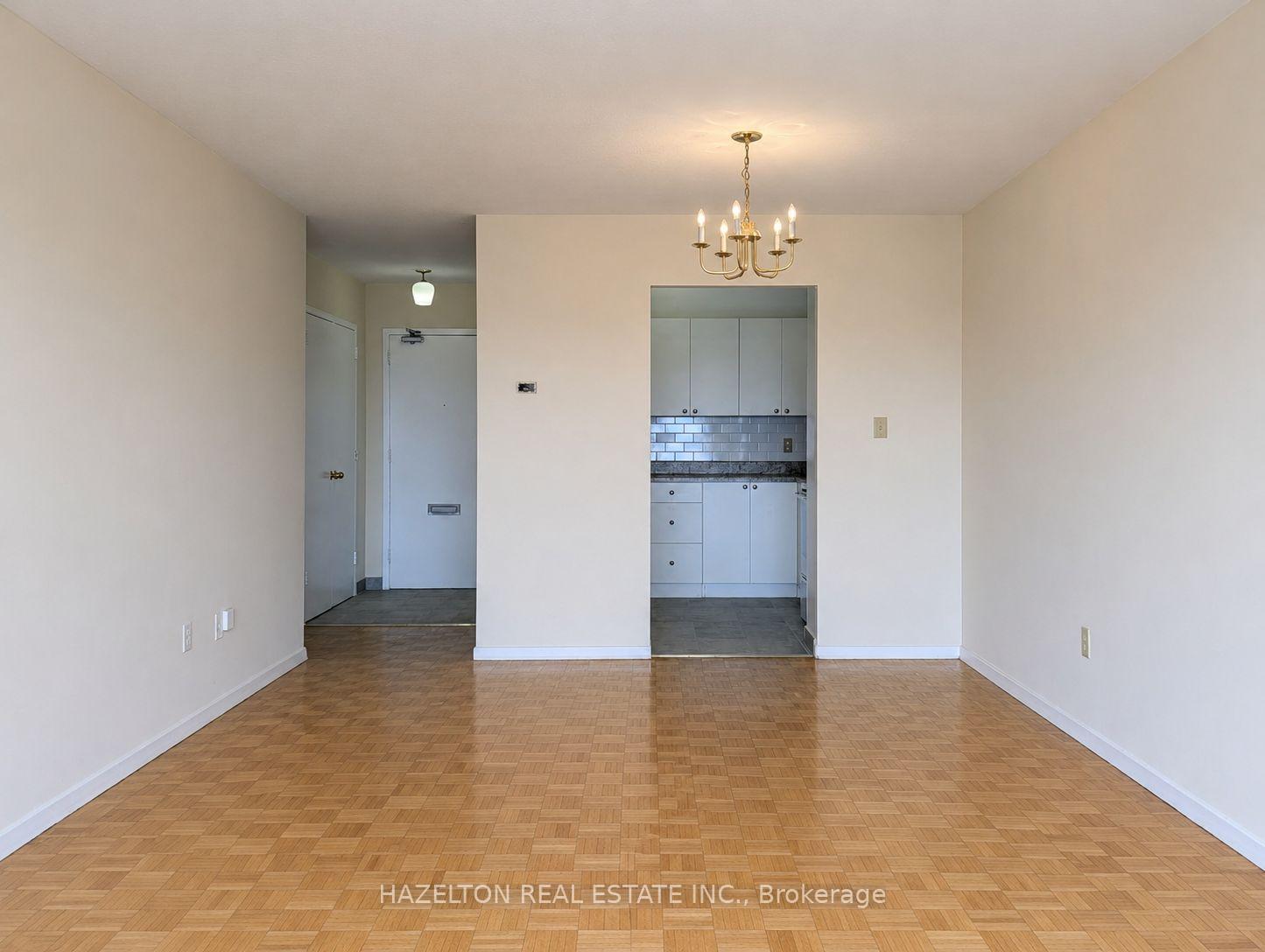 Photo 18 of Unit 704, 1665 Bloor Street E, Mississauga, Applewood — HOMEH