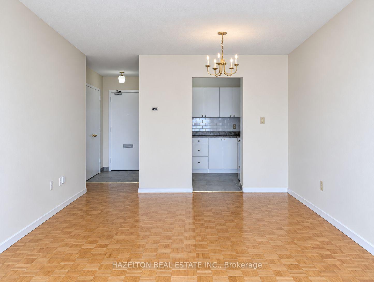 Photo 19 of Unit 704, 1665 Bloor Street E, Mississauga, Applewood — HOMEH