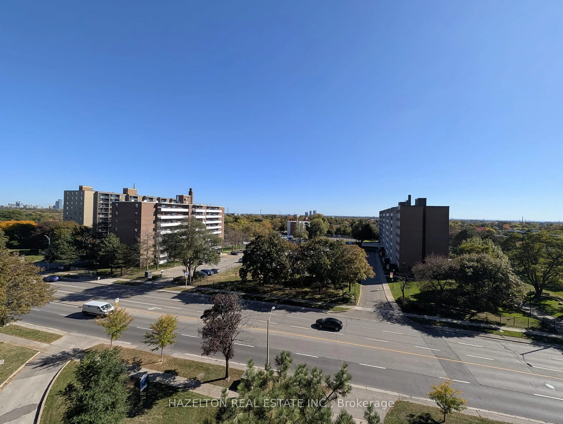 Photo 34 of Unit 704, 1665 Bloor Street E, Mississauga, Applewood — HOMEH