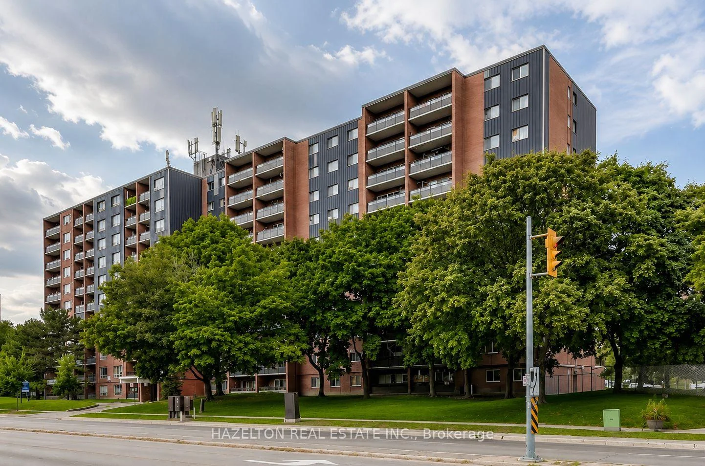 Photo 39 of Unit 704, 1665 Bloor Street E, Mississauga, Applewood — HOMEH