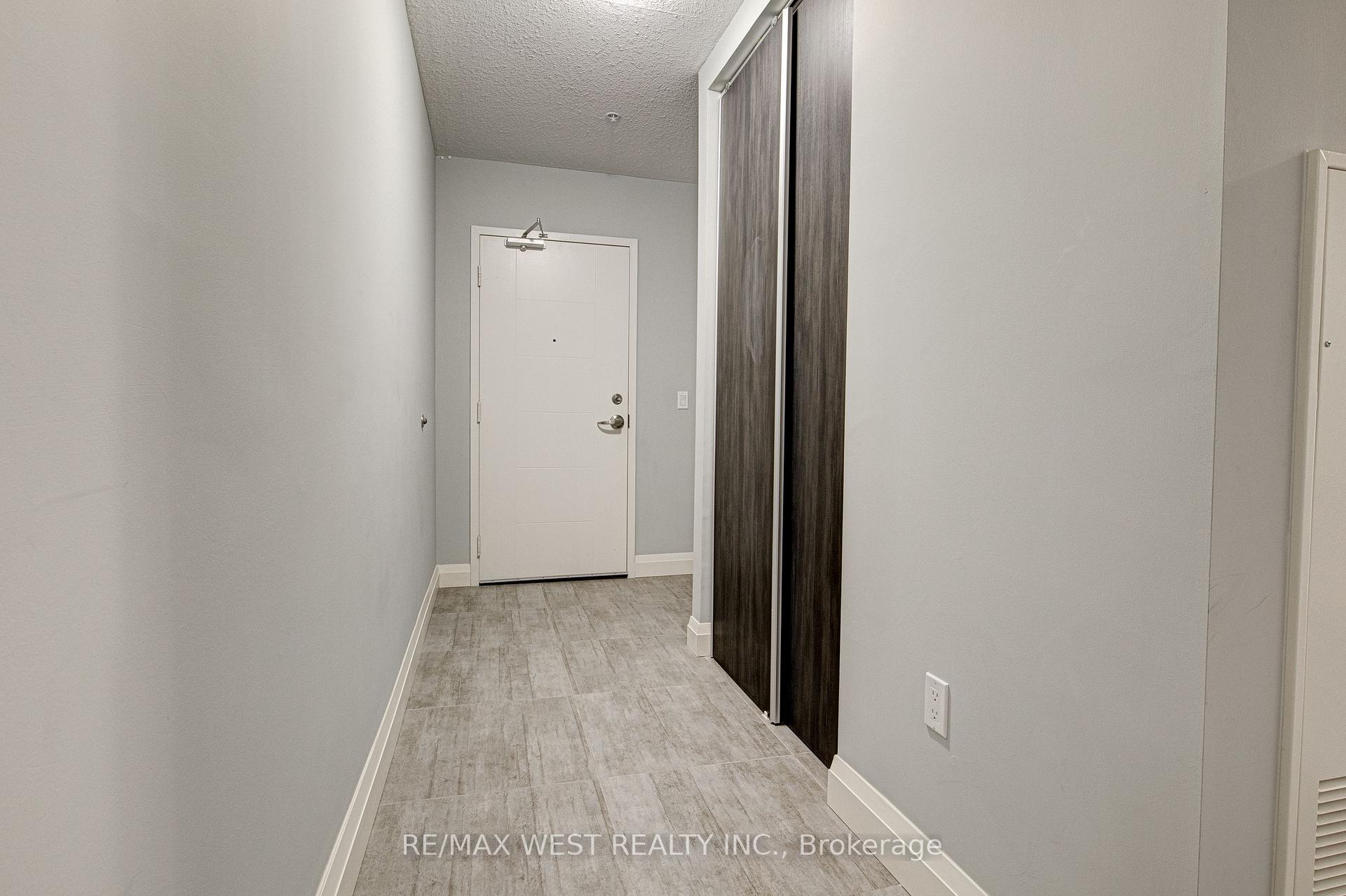 Photo 4 of Unit 215, 318 Spruce Street, Waterloo, Downtown Waterloo — HOMEH