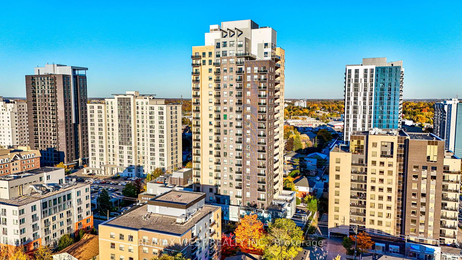 Photo 25 of Unit 215, 318 Spruce Street, Waterloo, Downtown Waterloo — HOMEH