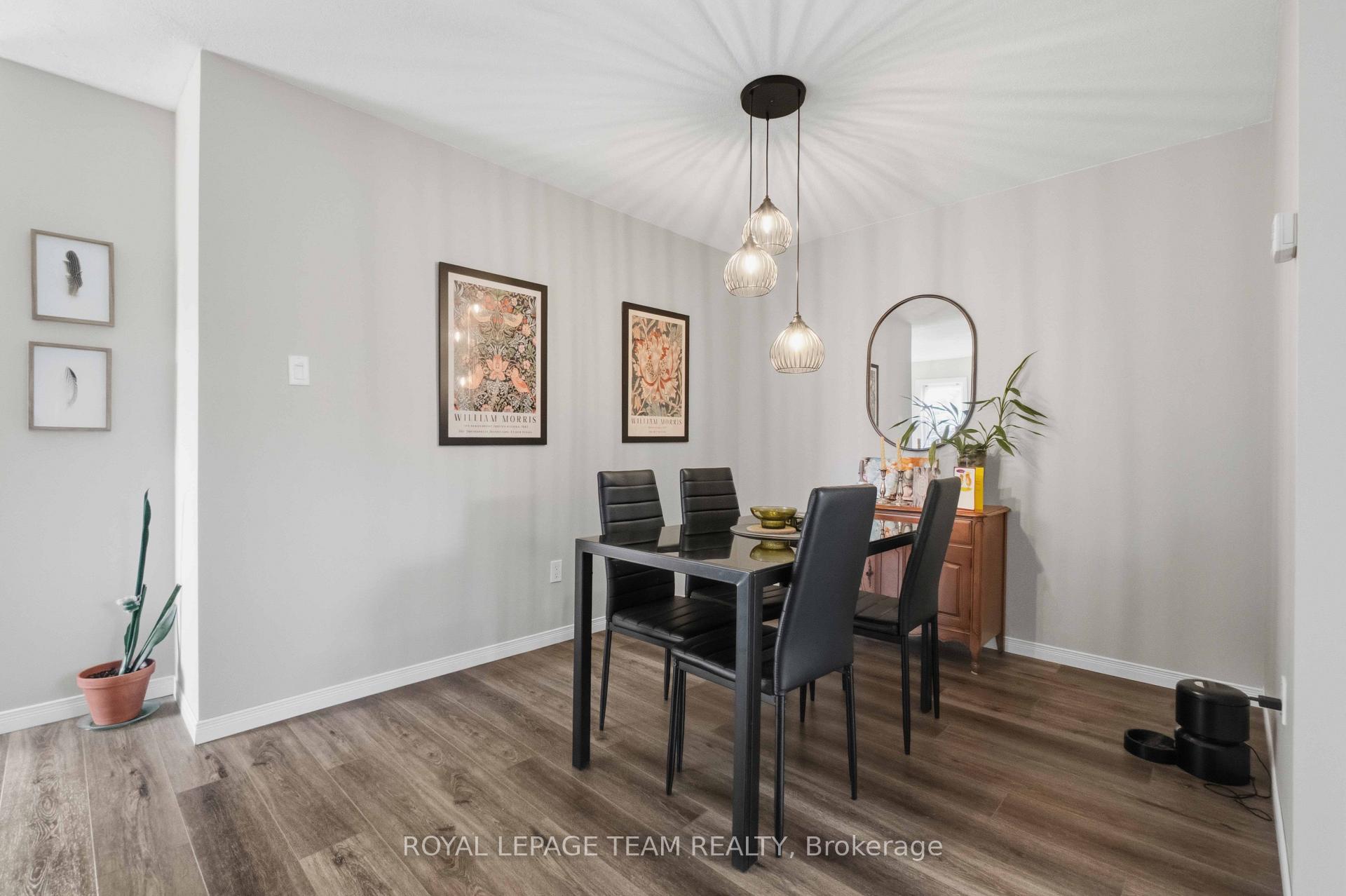 Photo 5 of 62 Springwater Drive, Ottawa, Kanata - Bridlewood — HOMEH