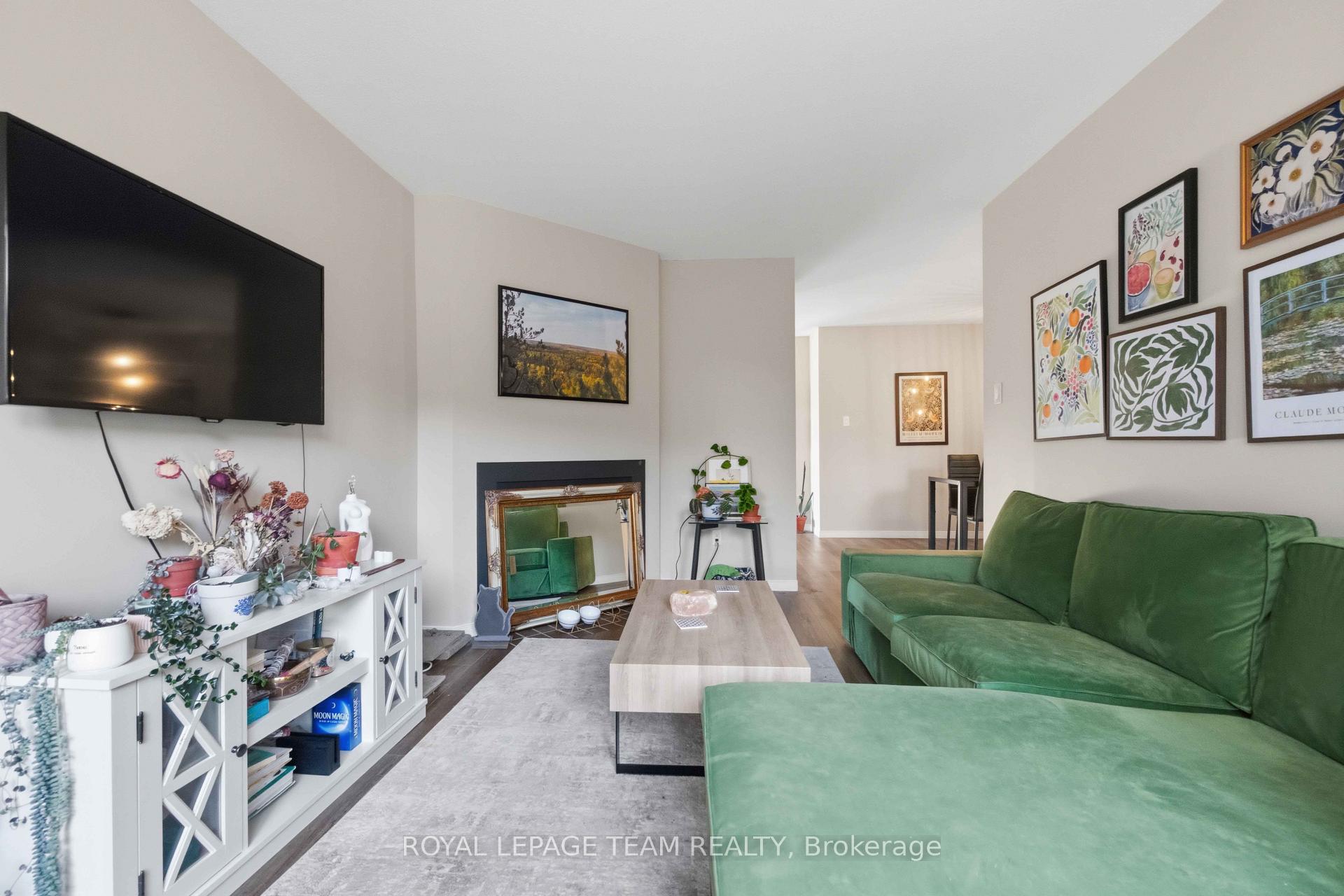 Photo 7 of 62 Springwater Drive, Ottawa, Kanata - Bridlewood — HOMEH