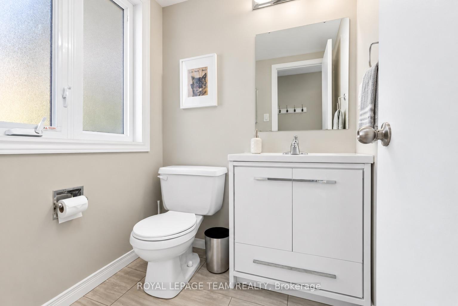 Photo 11 of 62 Springwater Drive, Ottawa, Kanata - Bridlewood — HOMEH