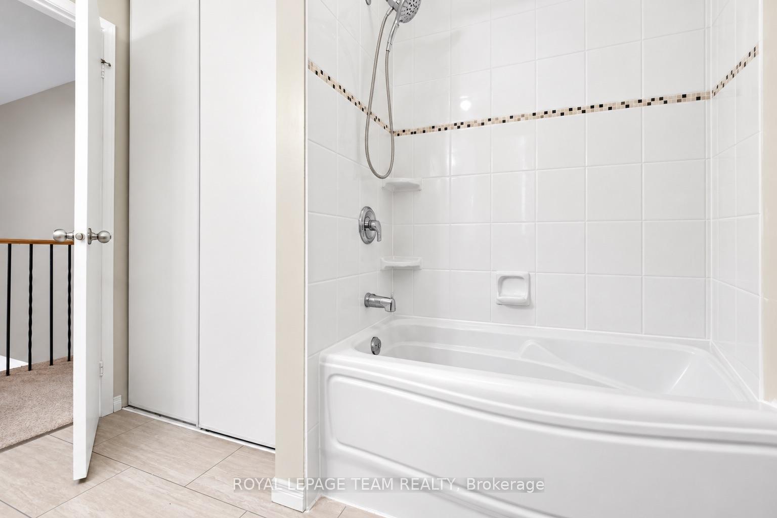 Photo 17 of 62 Springwater Drive, Ottawa, Kanata - Bridlewood — HOMEH