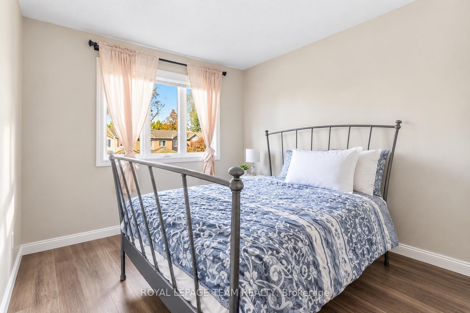 Photo 19 of 62 Springwater Drive, Ottawa, Kanata - Bridlewood — HOMEH