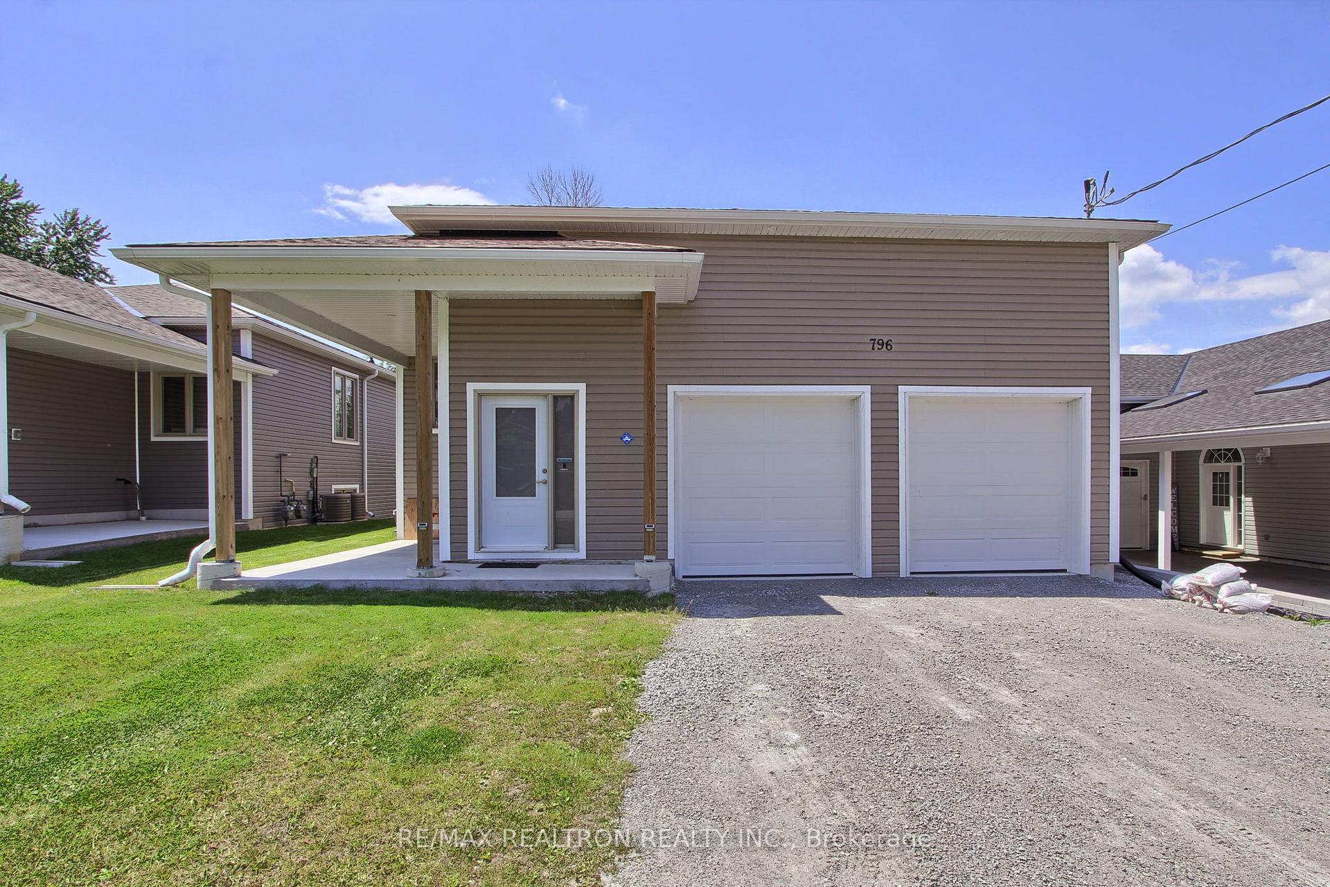 Photo 2 of 796 Rockaway Road, Georgina, Historic Lakeshore Communities — HOMEH