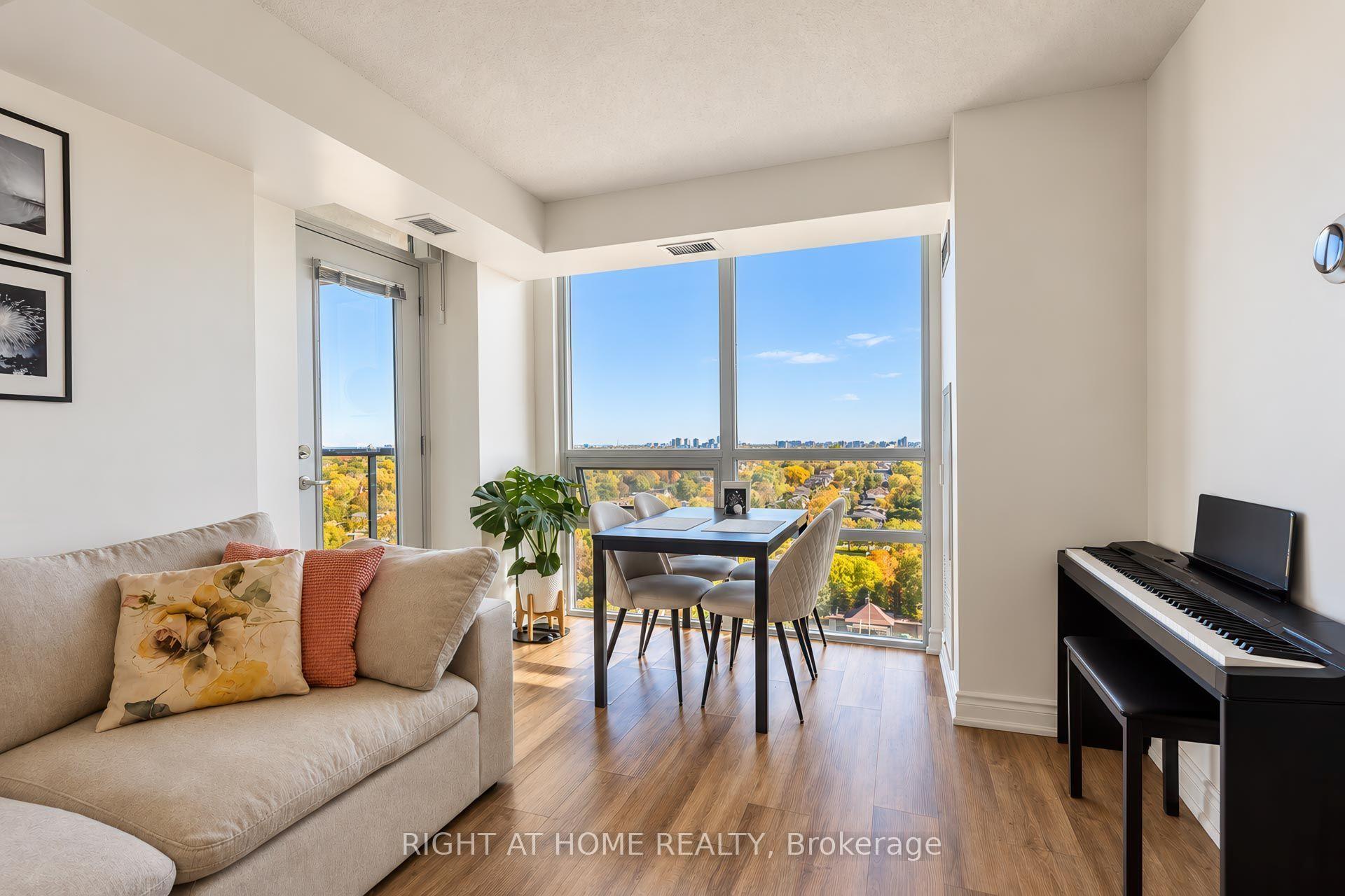 Photo 18 of Unit 2022, 35 Hollywood Avenue, North York, Willowdale East — HOMEH