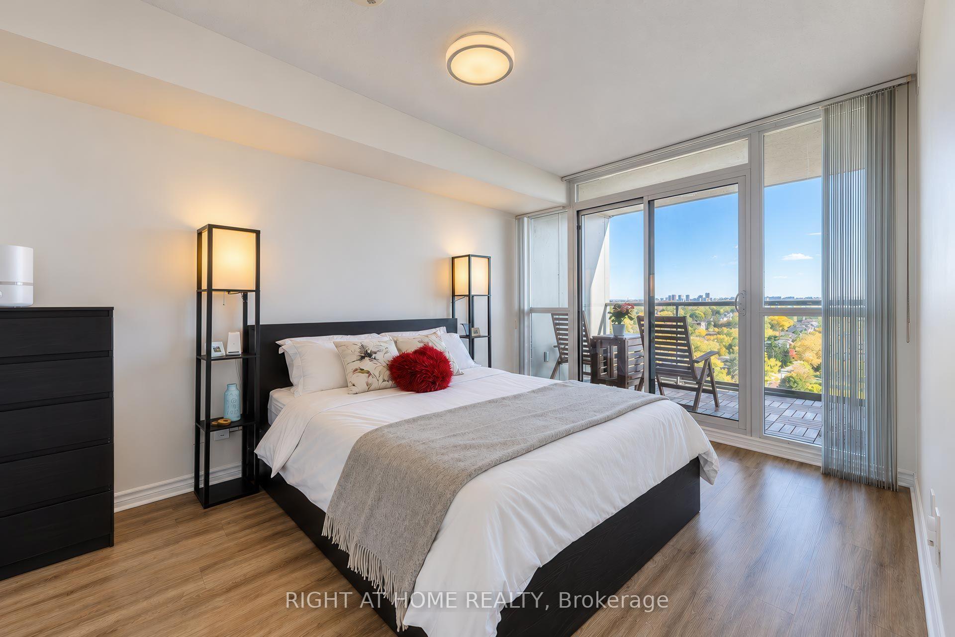 Photo 23 of Unit 2022, 35 Hollywood Avenue, North York, Willowdale East — HOMEH