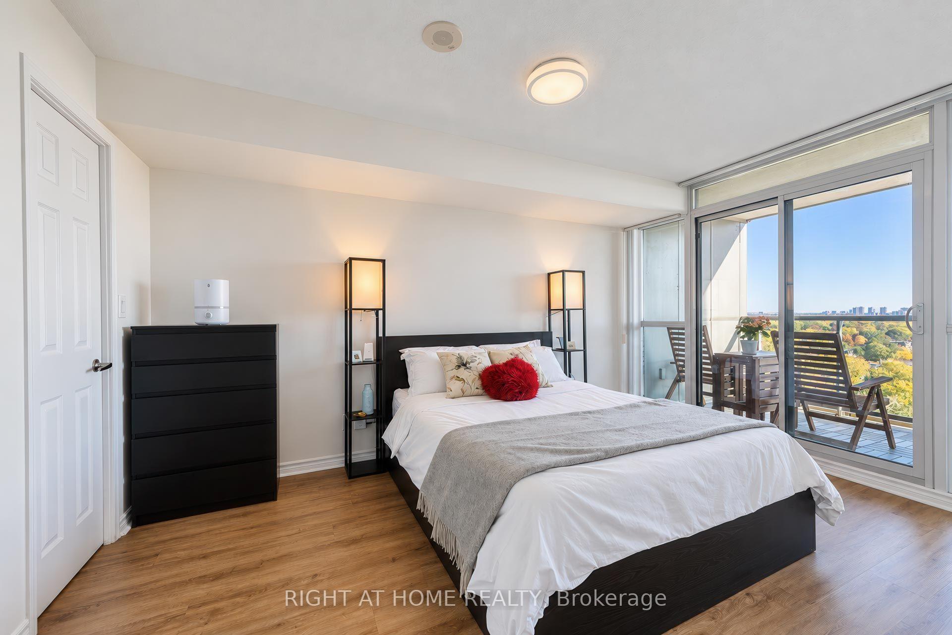 Photo 34 of Unit 2022, 35 Hollywood Avenue, North York, Willowdale East — HOMEH