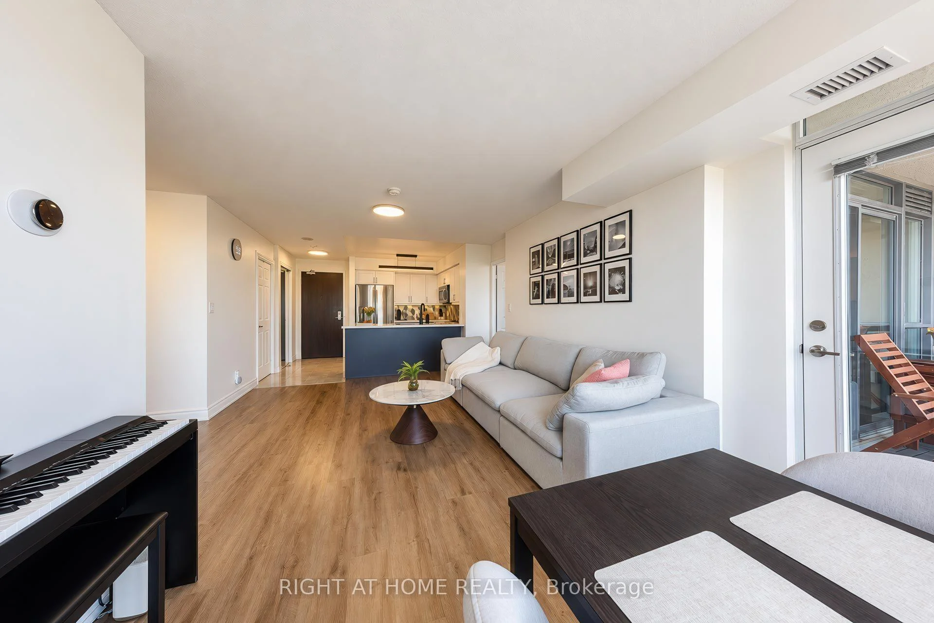 Photo 22 of Unit 2022, 35 Hollywood Avenue, North York, Willowdale East — HOMEH