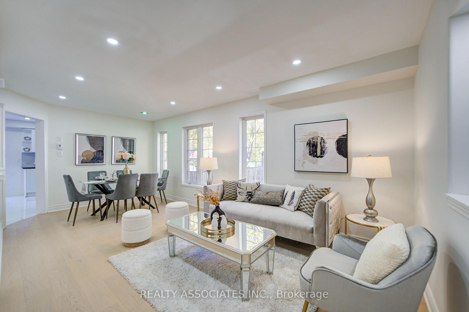 Photo 8 of 71 Highhill Drive, Scarborough, Tam O'Shanter-Sullivan — HOMEH