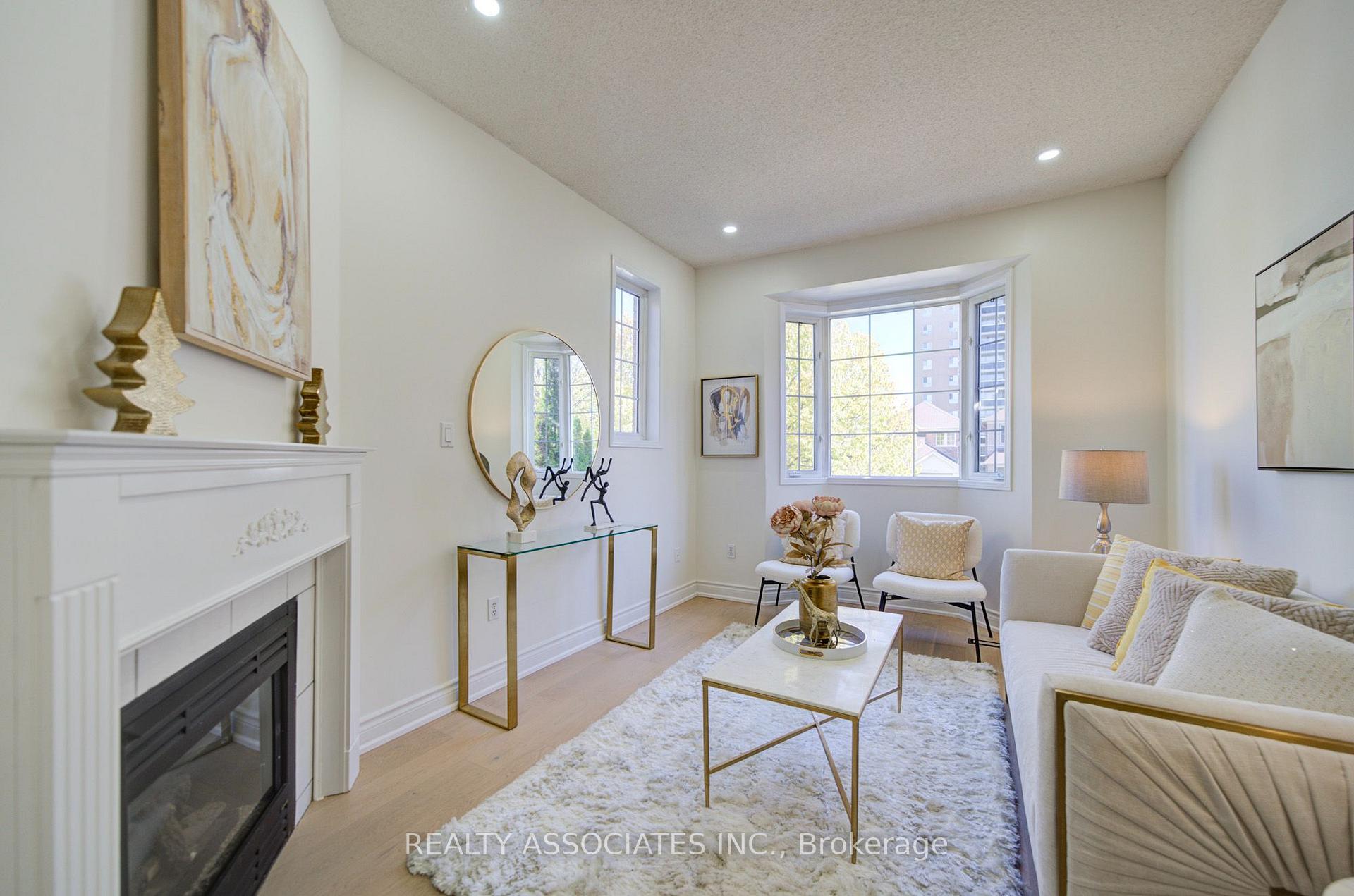 Photo 18 of 71 Highhill Drive, Scarborough, Tam O'Shanter-Sullivan — HOMEH