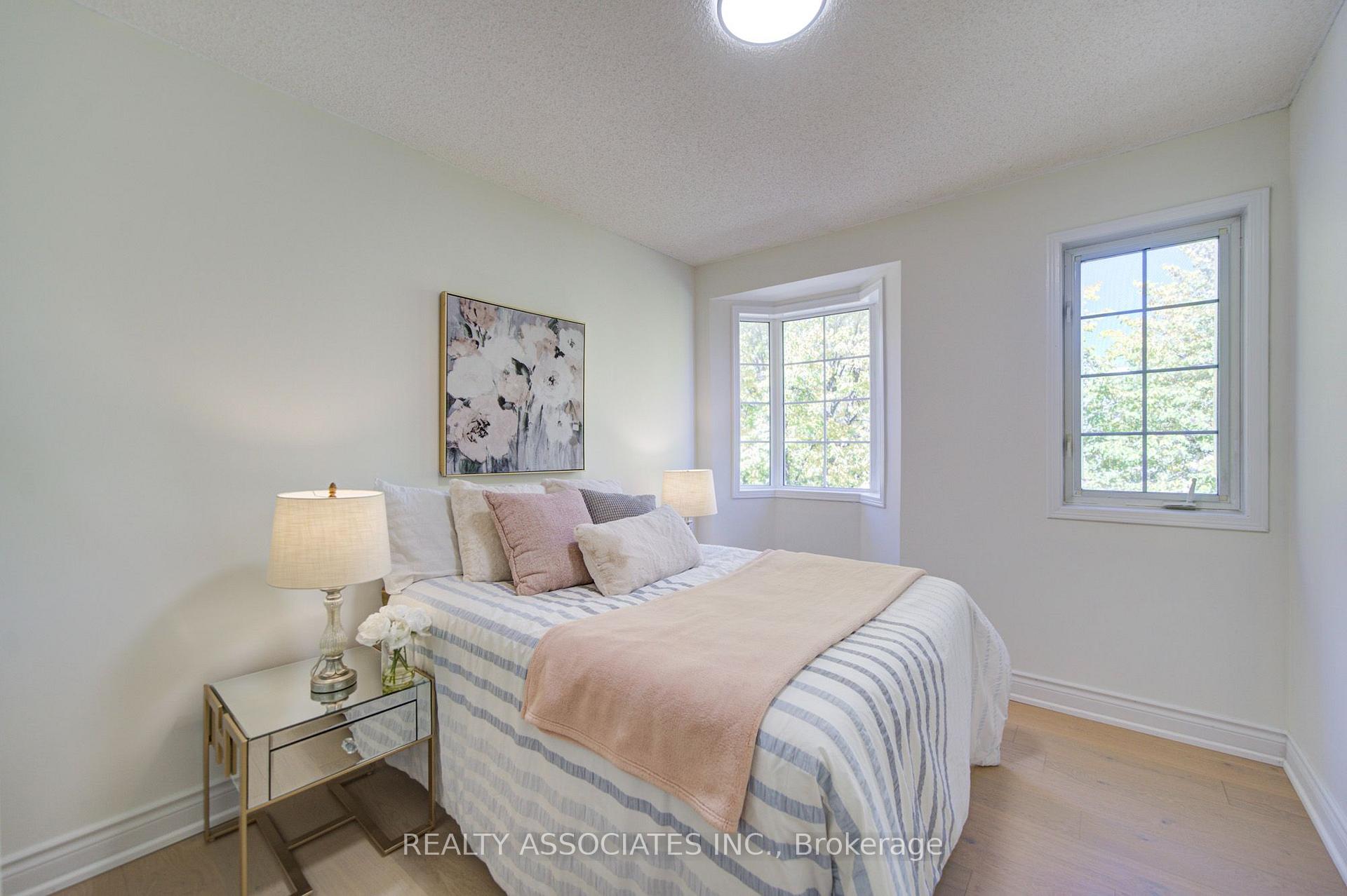 Photo 25 of 71 Highhill Drive, Scarborough, Tam O'Shanter-Sullivan — HOMEH