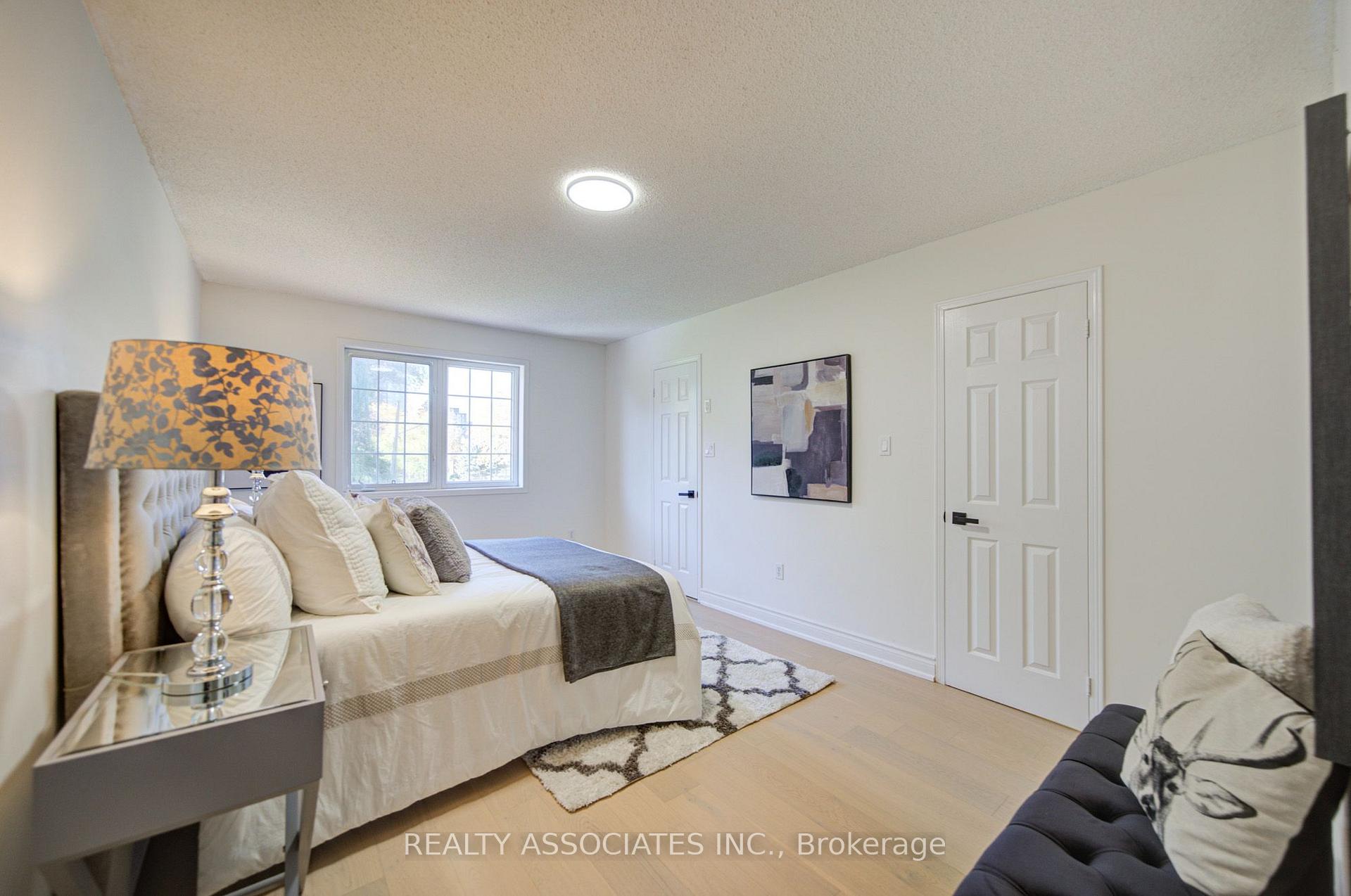 Photo 28 of 71 Highhill Drive, Scarborough, Tam O'Shanter-Sullivan — HOMEH