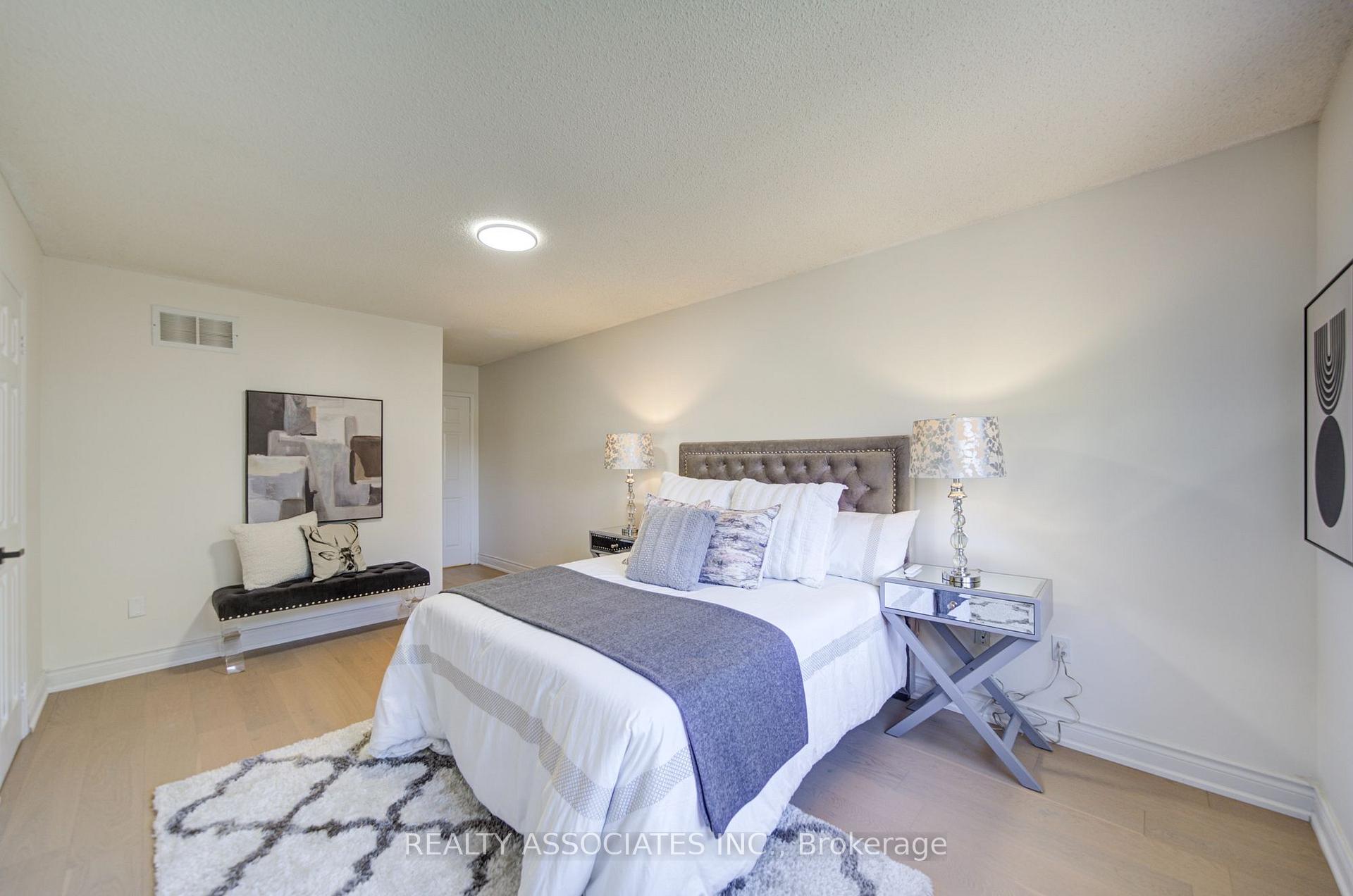 Photo 30 of 71 Highhill Drive, Scarborough, Tam O'Shanter-Sullivan — HOMEH