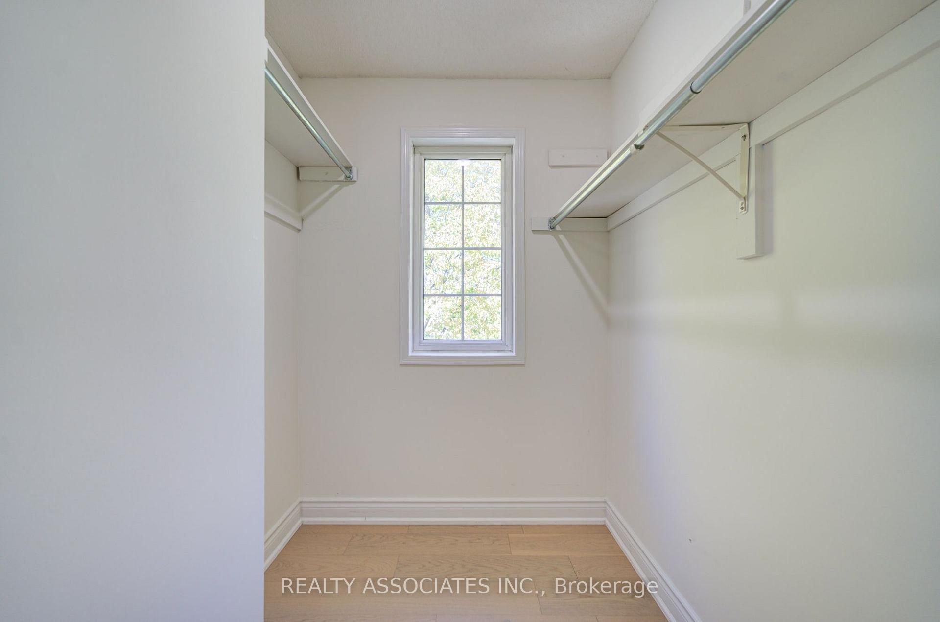Photo 33 of 71 Highhill Drive, Scarborough, Tam O'Shanter-Sullivan — HOMEH
