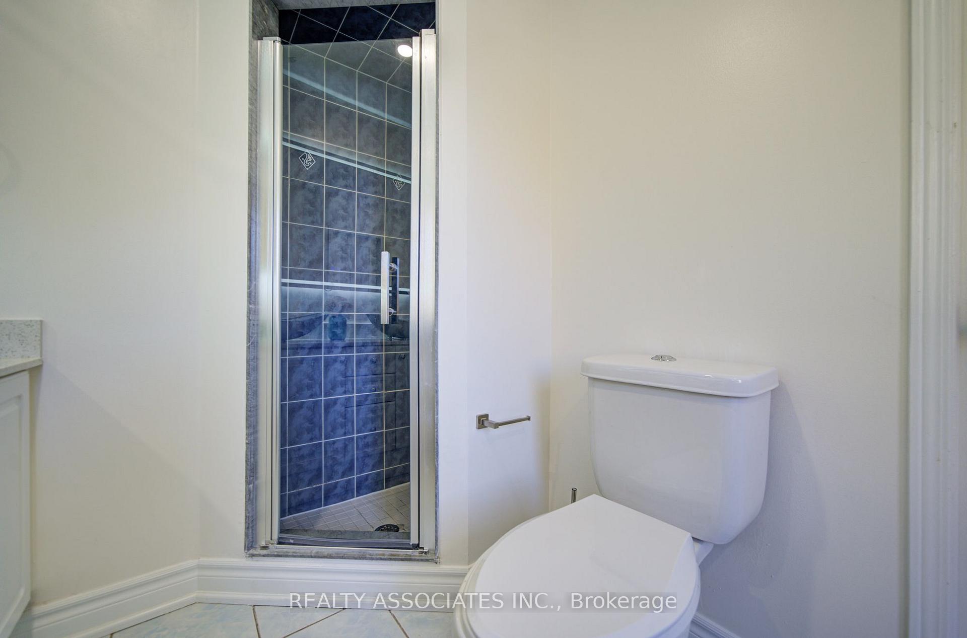 Photo 34 of 71 Highhill Drive, Scarborough, Tam O'Shanter-Sullivan — HOMEH