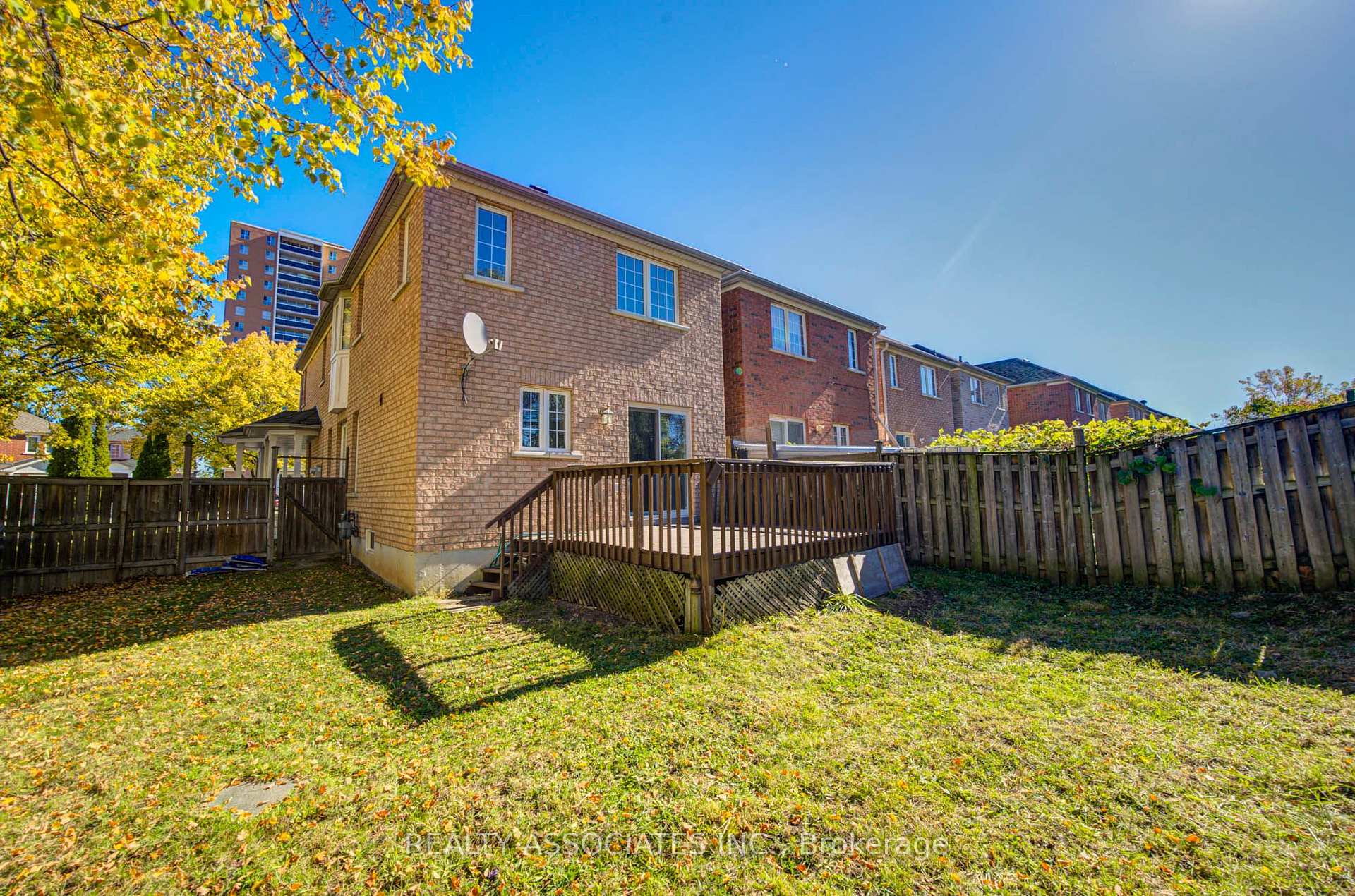 Photo 48 of 71 Highhill Drive, Scarborough, Tam O'Shanter-Sullivan — HOMEH
