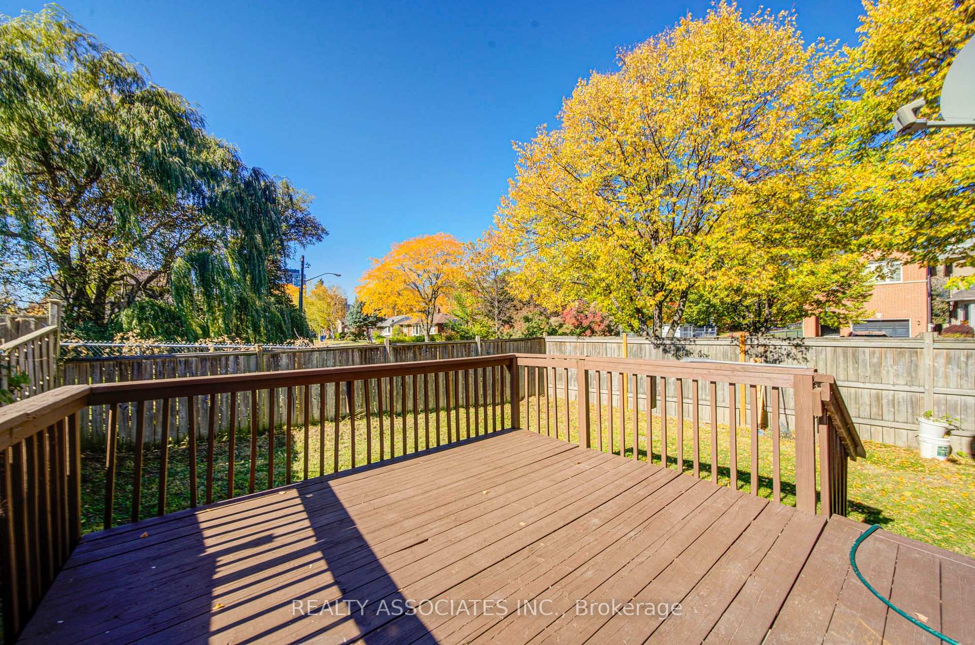 Photo 50 of 71 Highhill Drive, Scarborough, Tam O'Shanter-Sullivan — HOMEH